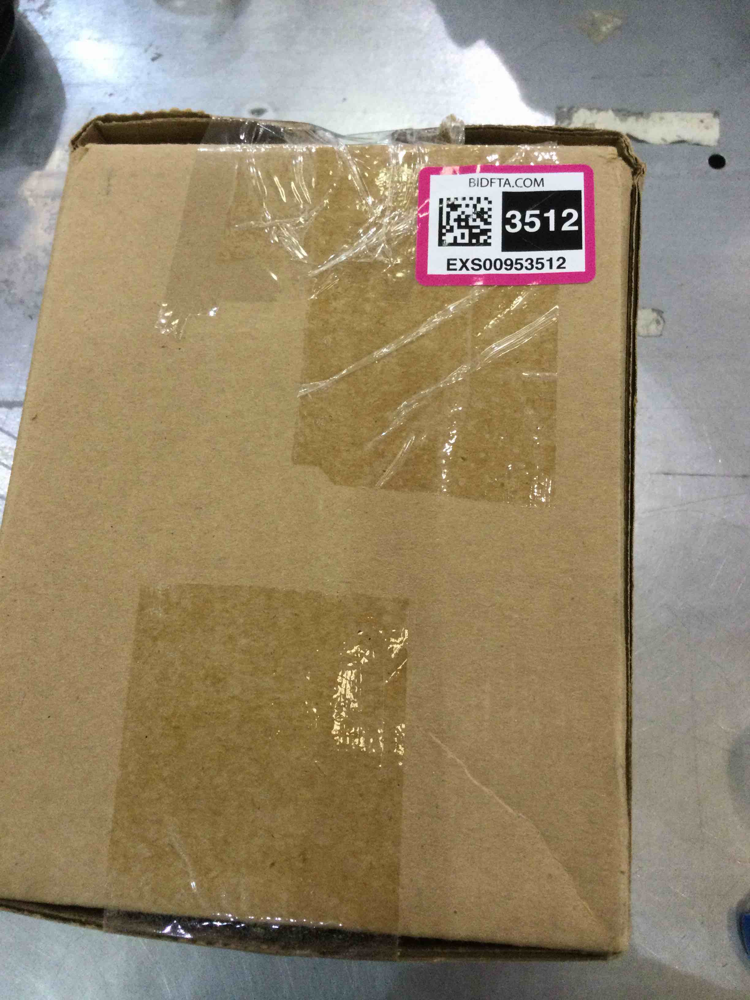 https://s3.amazonaws.com/lotting-images-prod/bidfta/EXS00953512_1704221580995.jpeg