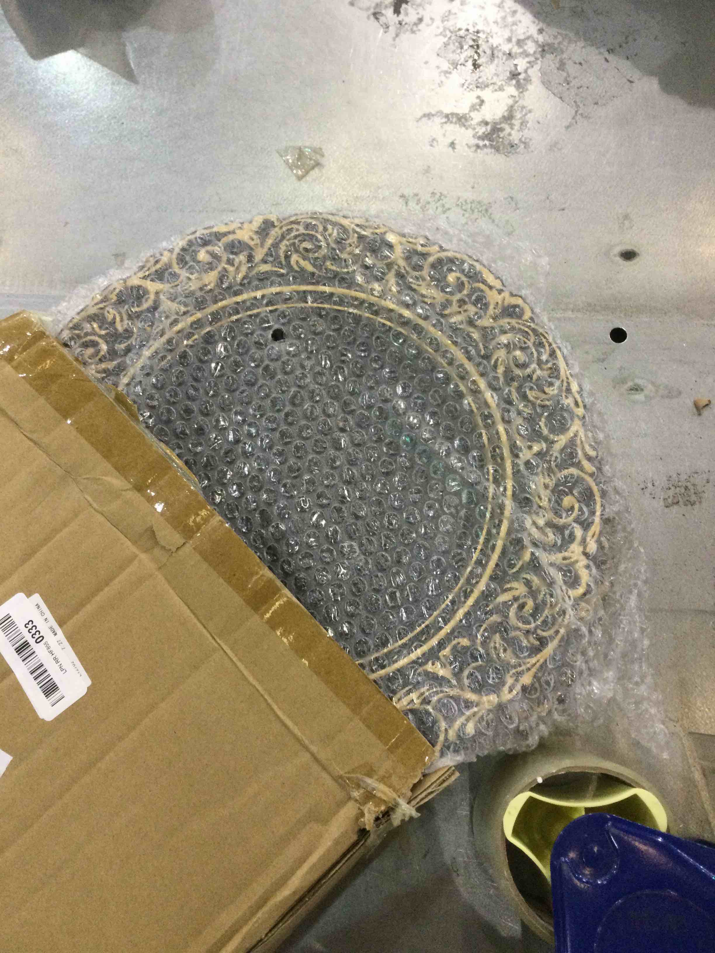 https://s3.amazonaws.com/lotting-images-prod/bidfta/EXS00953520_1704223890954.jpeg