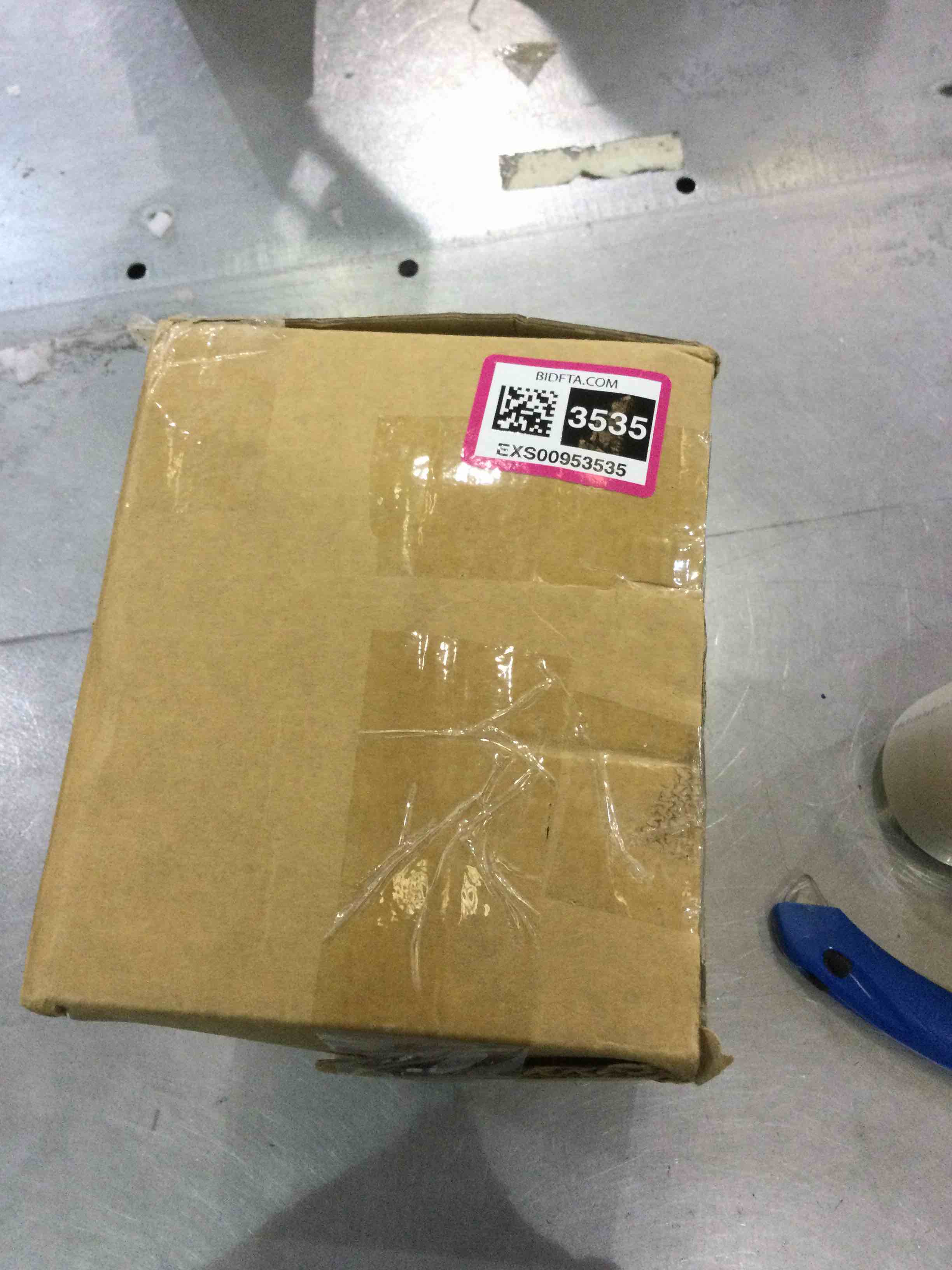 https://s3.amazonaws.com/lotting-images-prod/bidfta/EXS00953535_1704225286738.jpeg