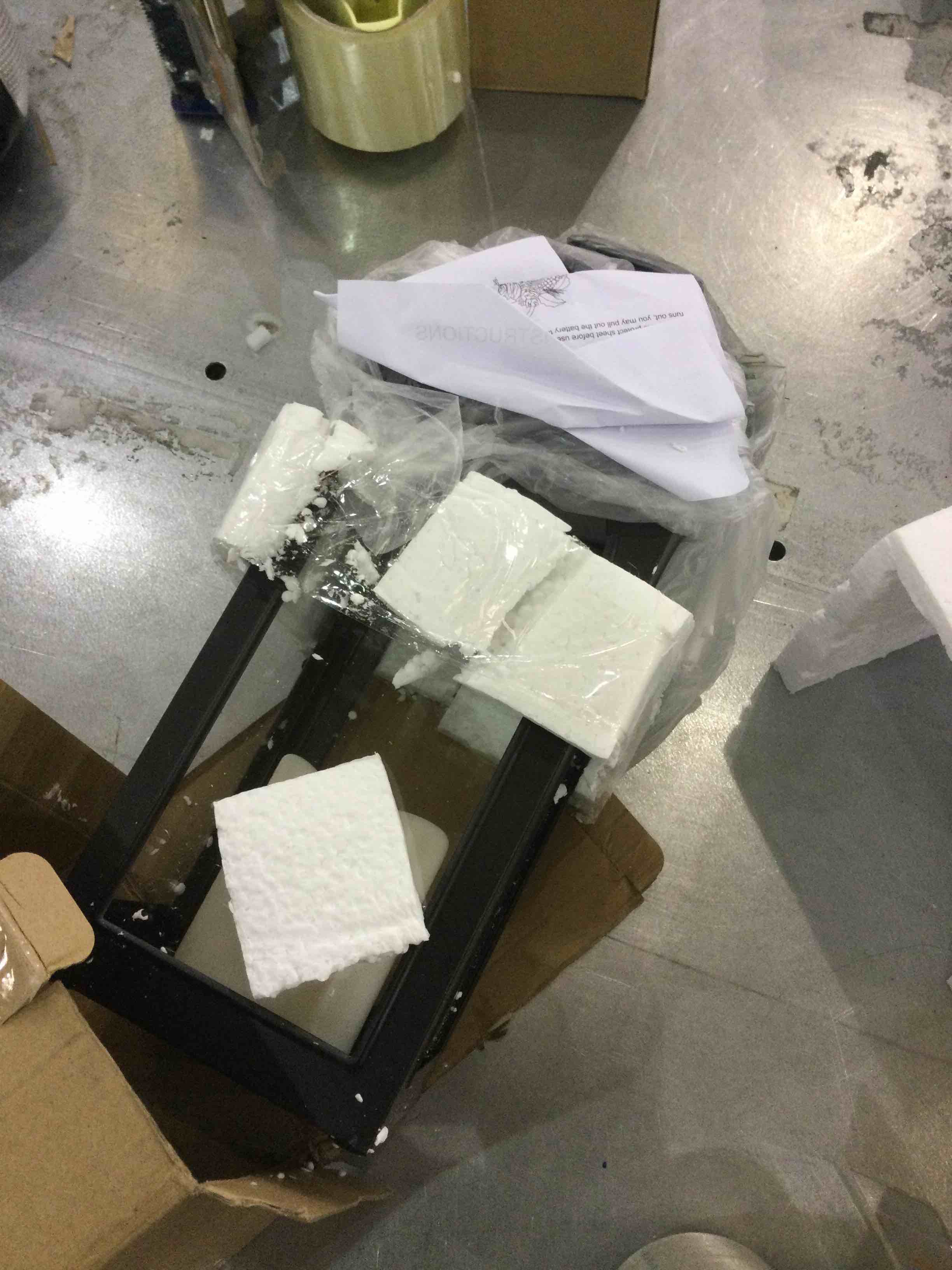 https://s3.amazonaws.com/lotting-images-prod/bidfta/EXS00953536_1704225339917.jpeg