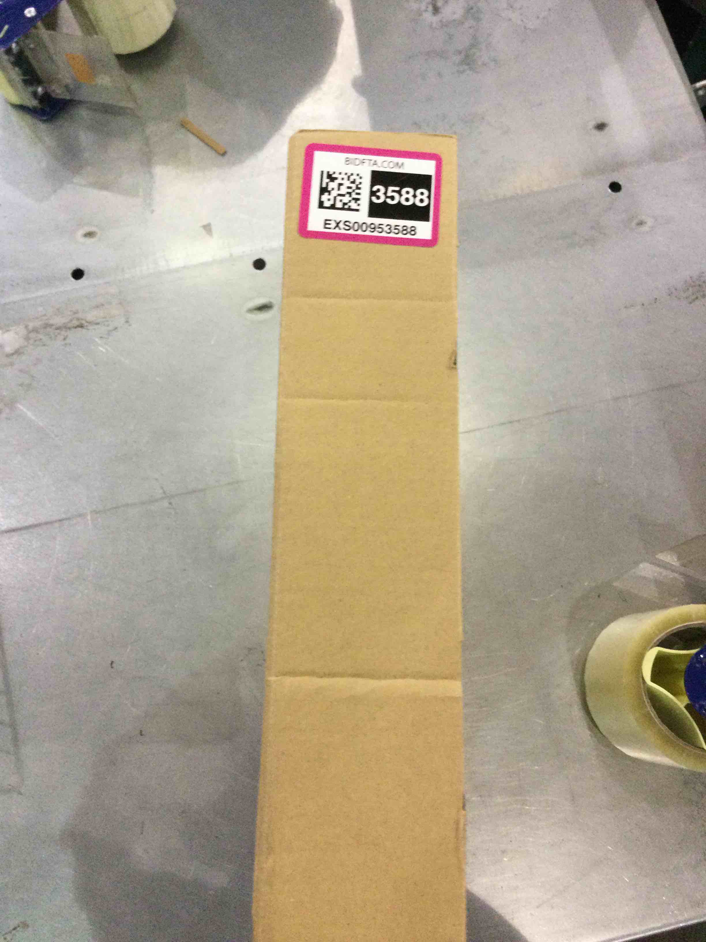 https://s3.amazonaws.com/lotting-images-prod/bidfta/EXS00953588_1704292220285.jpeg