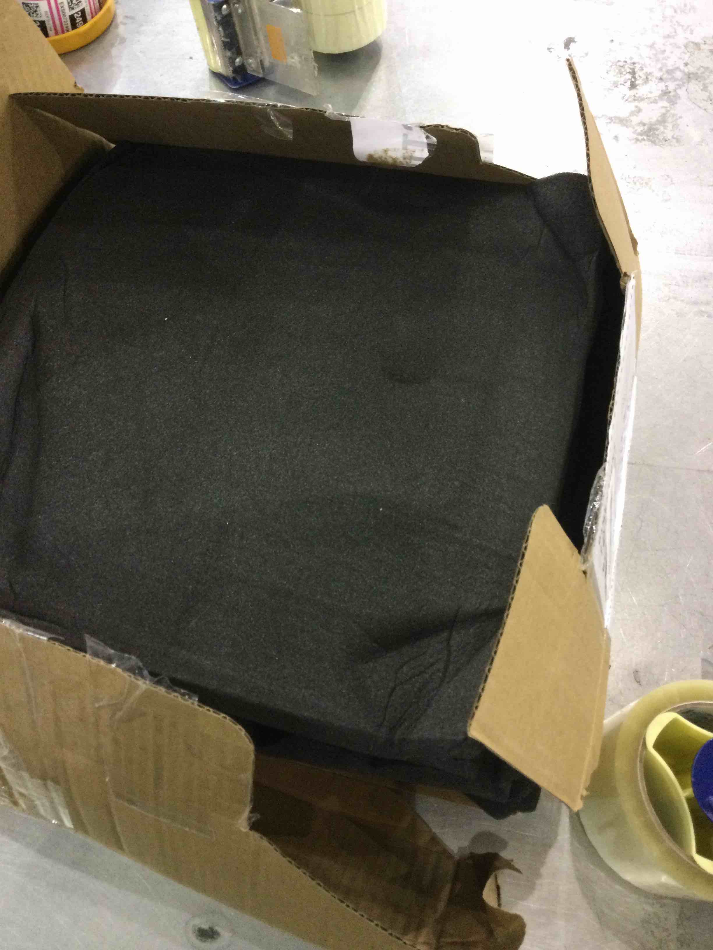 https://s3.amazonaws.com/lotting-images-prod/bidfta/EXS00953589_1704292276426.jpeg