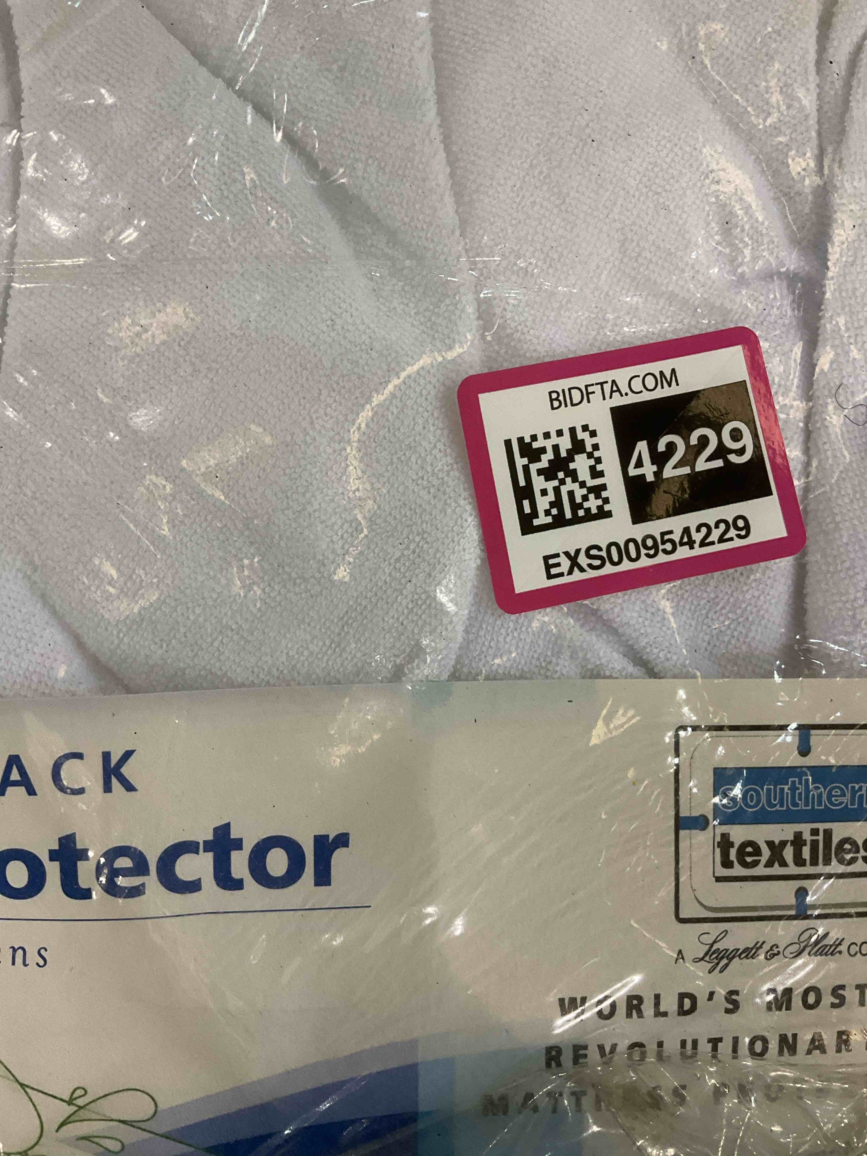https://s3.amazonaws.com/lotting-images-prod/bidfta/EXS00954244_1703860206713.jpeg