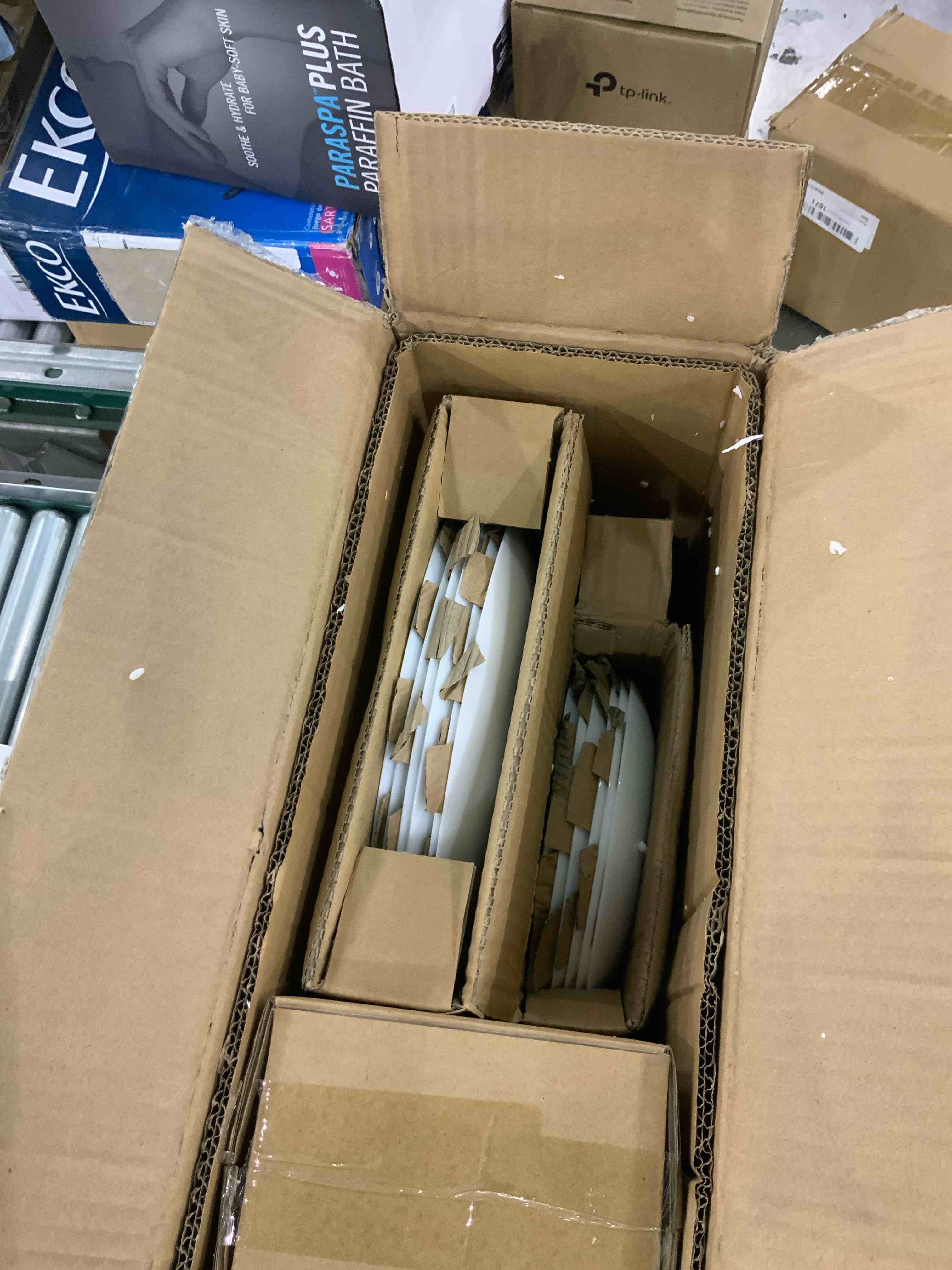 https://s3.amazonaws.com/lotting-images-prod/bidfta/EXS00954685_1703855900915.jpeg