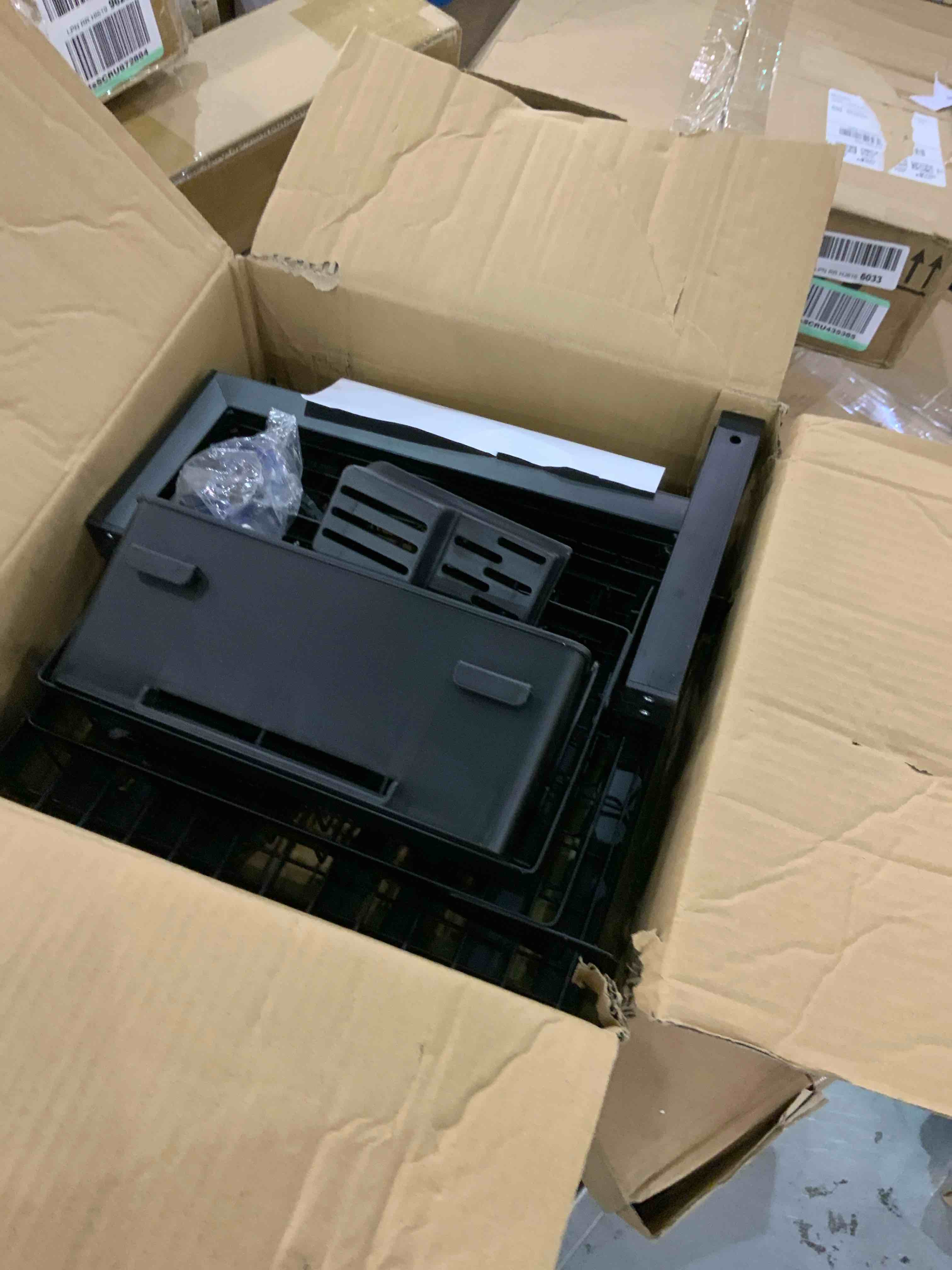 https://s3.amazonaws.com/lotting-images-prod/bidfta/EXS00954810_1704197473033.jpeg