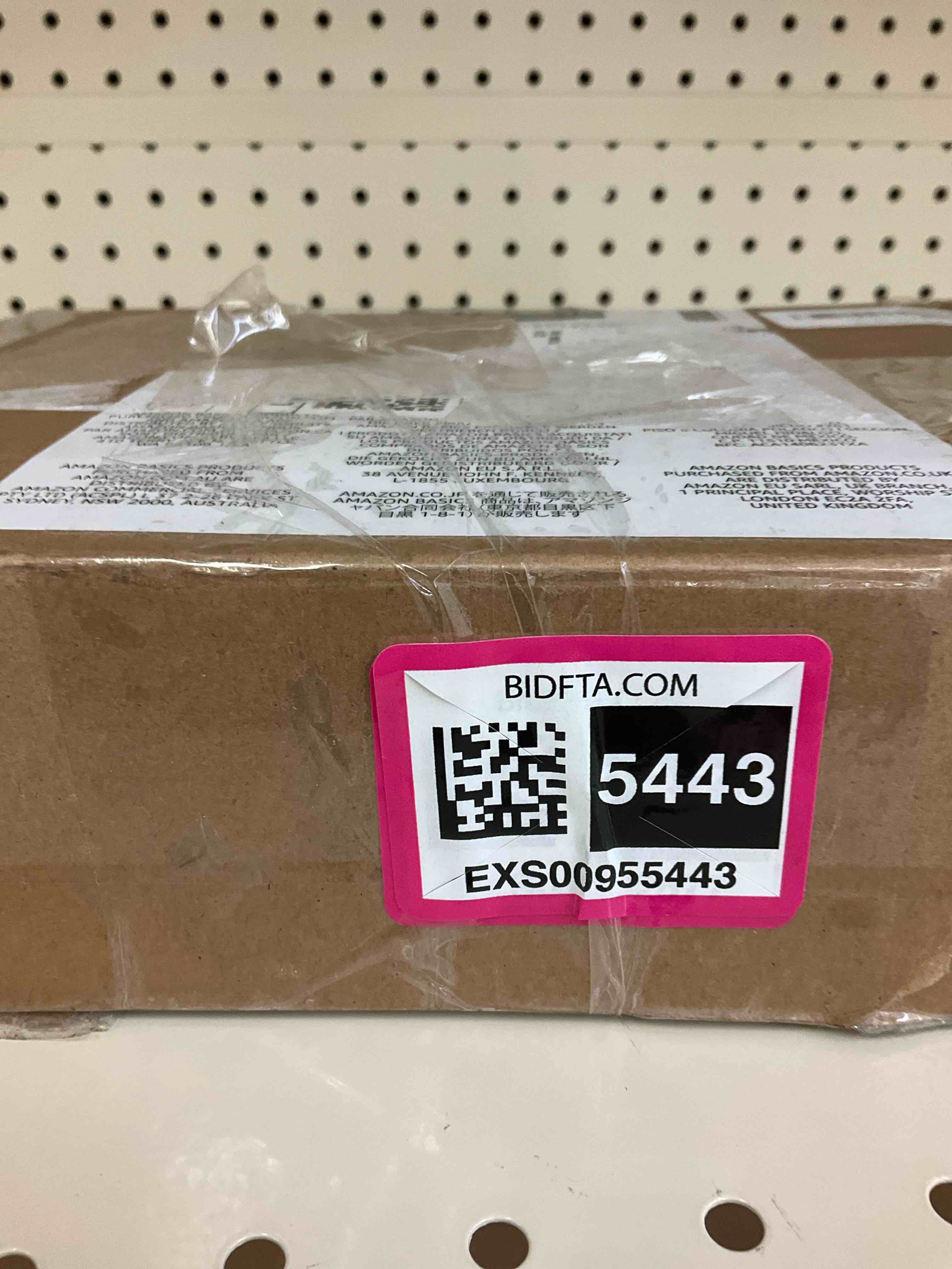 https://s3.amazonaws.com/lotting-images-prod/bidfta/EXS00955443_1710884607240.jpeg