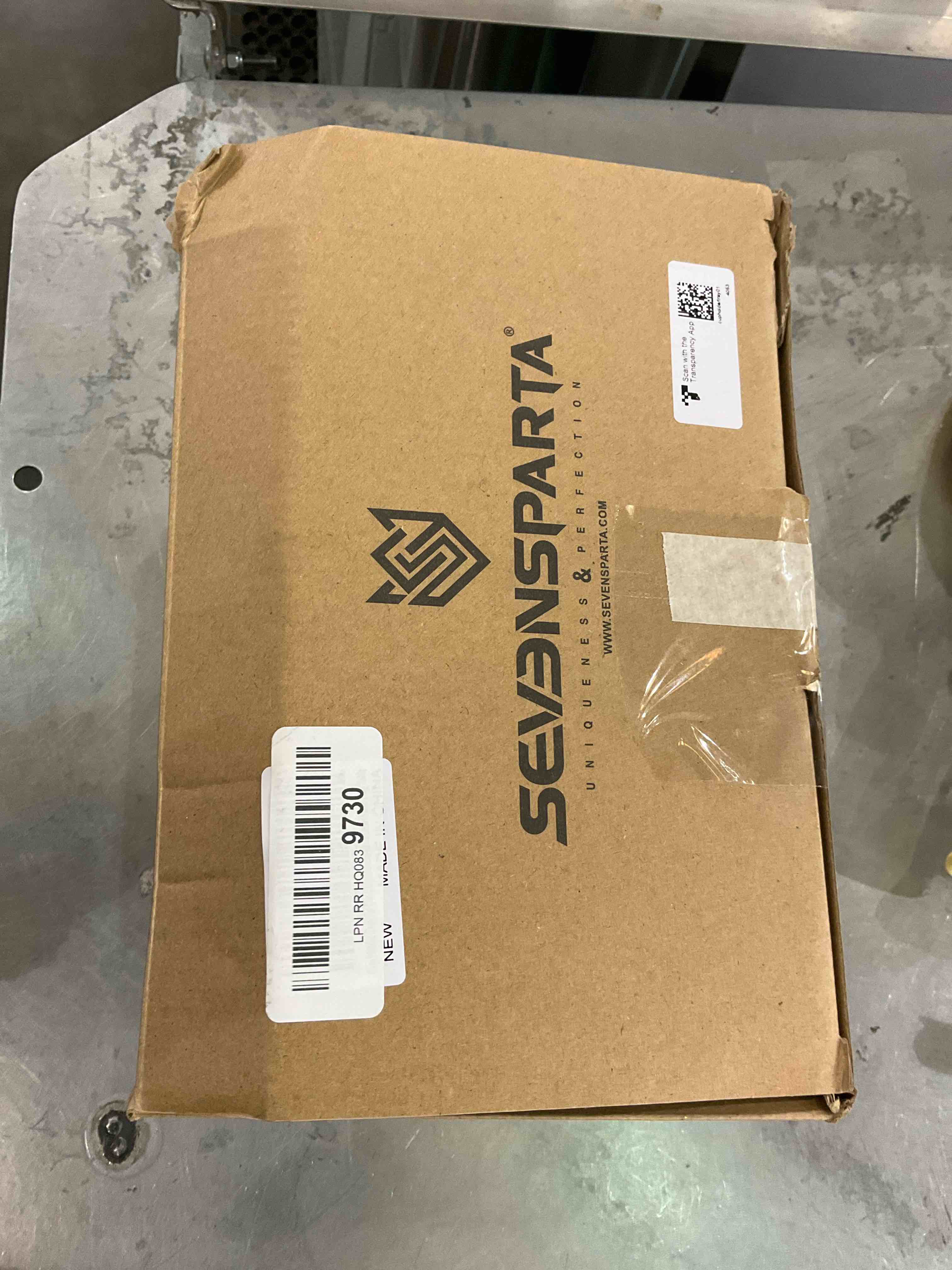 https://s3.amazonaws.com/lotting-images-prod/bidfta/EXS00955543_1704731754506.jpeg