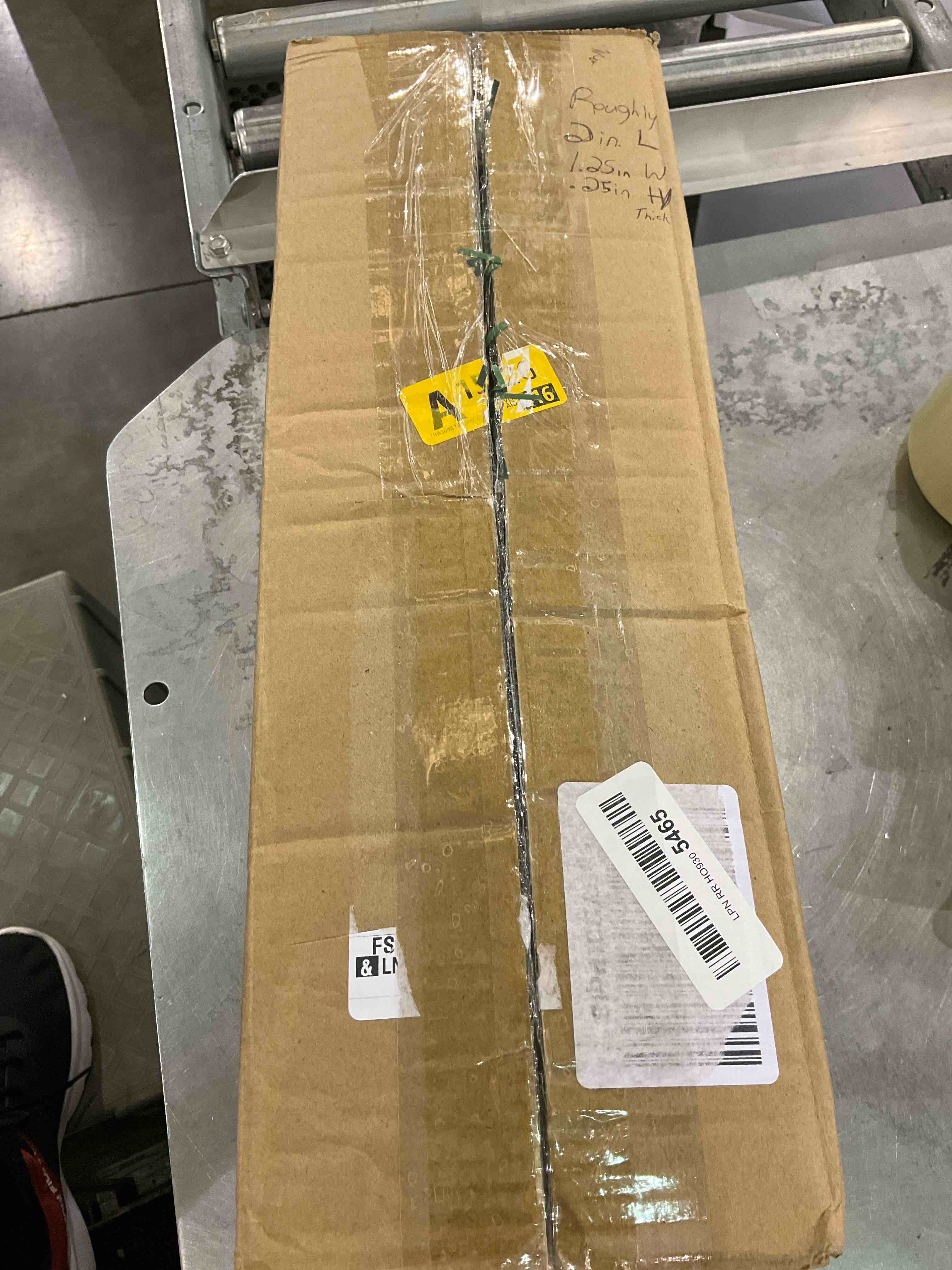 https://s3.amazonaws.com/lotting-images-prod/bidfta/EXS00955620_1704745818806.jpeg