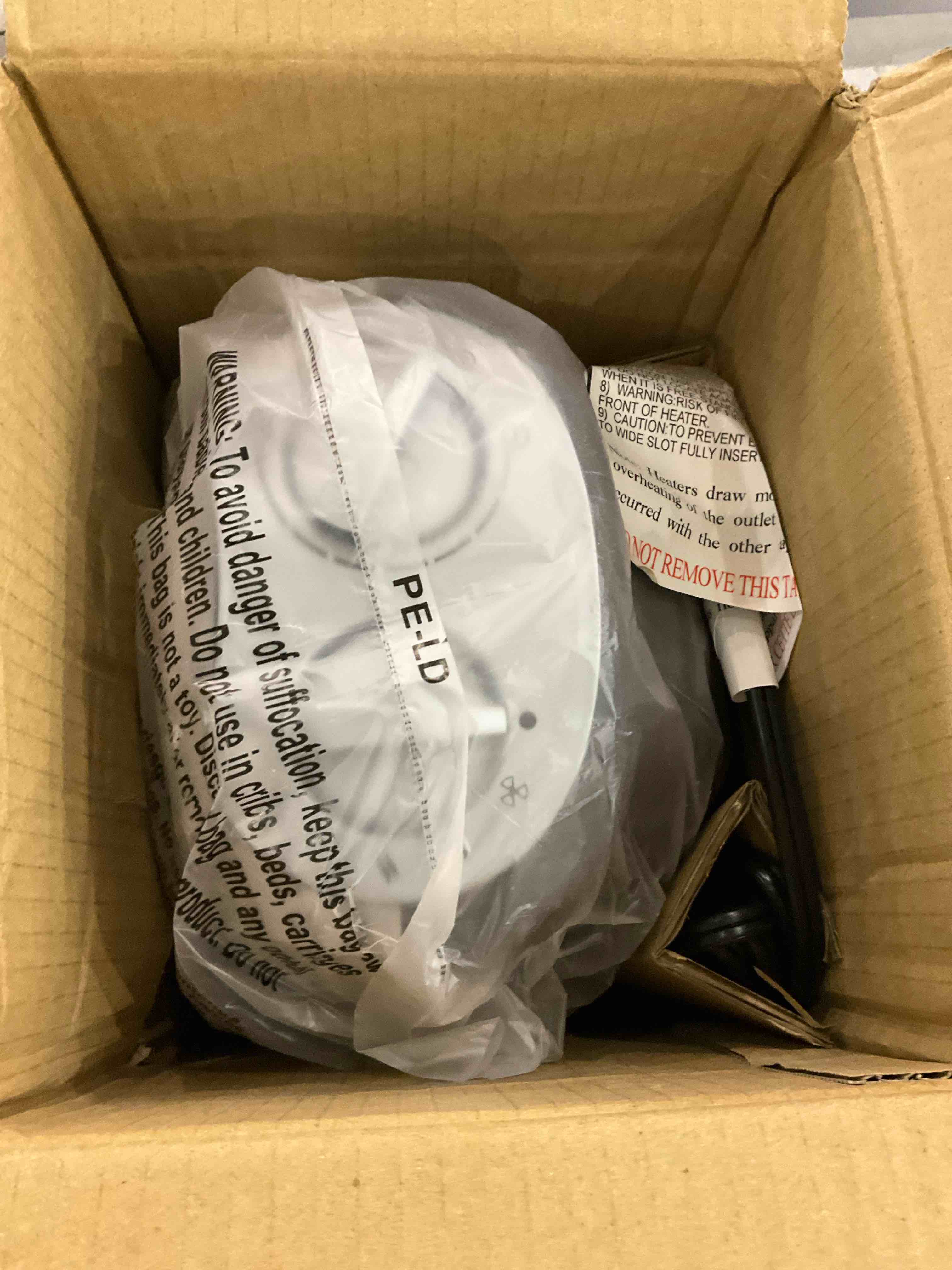 https://s3.amazonaws.com/lotting-images-prod/bidfta/EXS00955621_1704745873717.jpeg