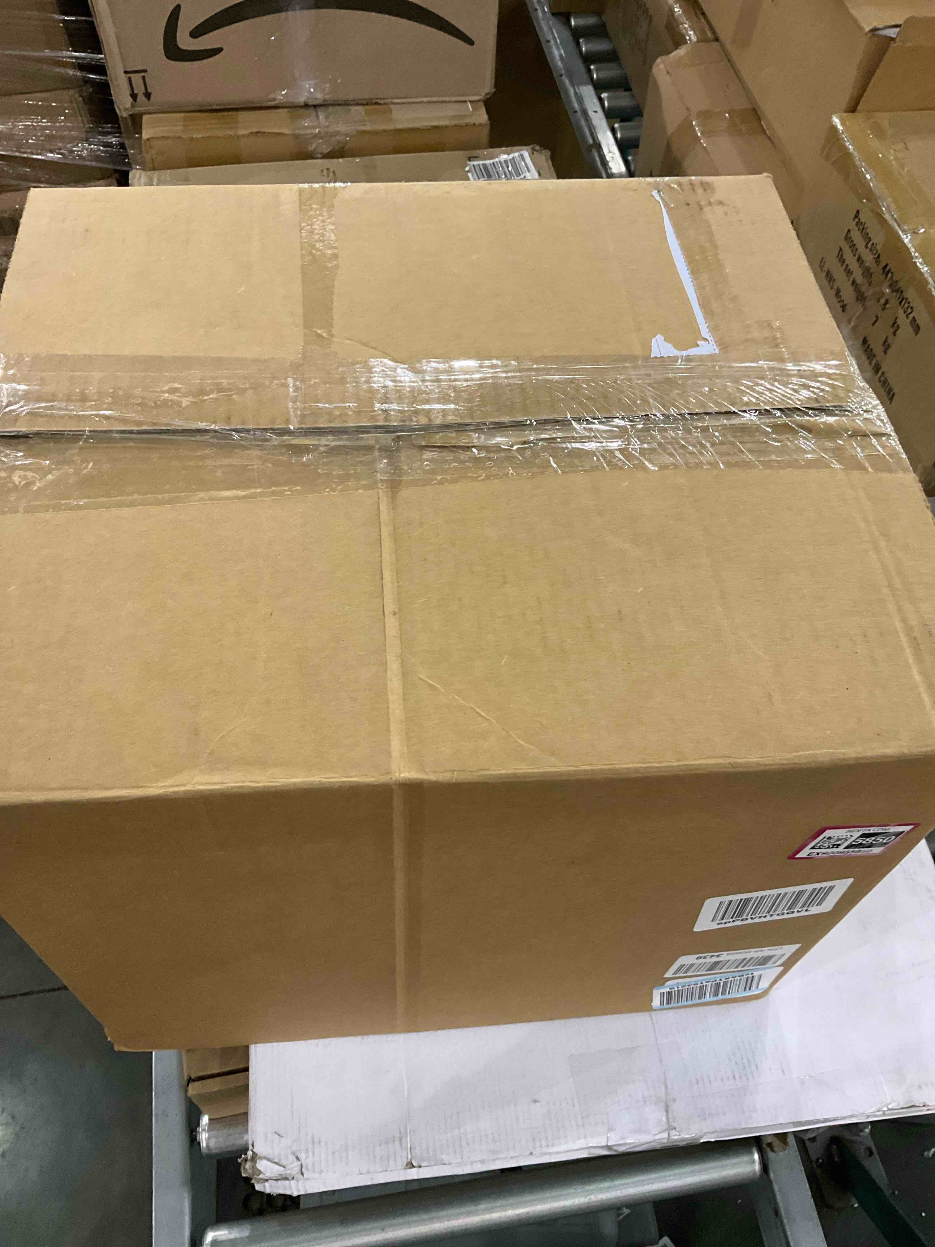 https://s3.amazonaws.com/lotting-images-prod/bidfta/EXS00955850_1704834589995.jpeg