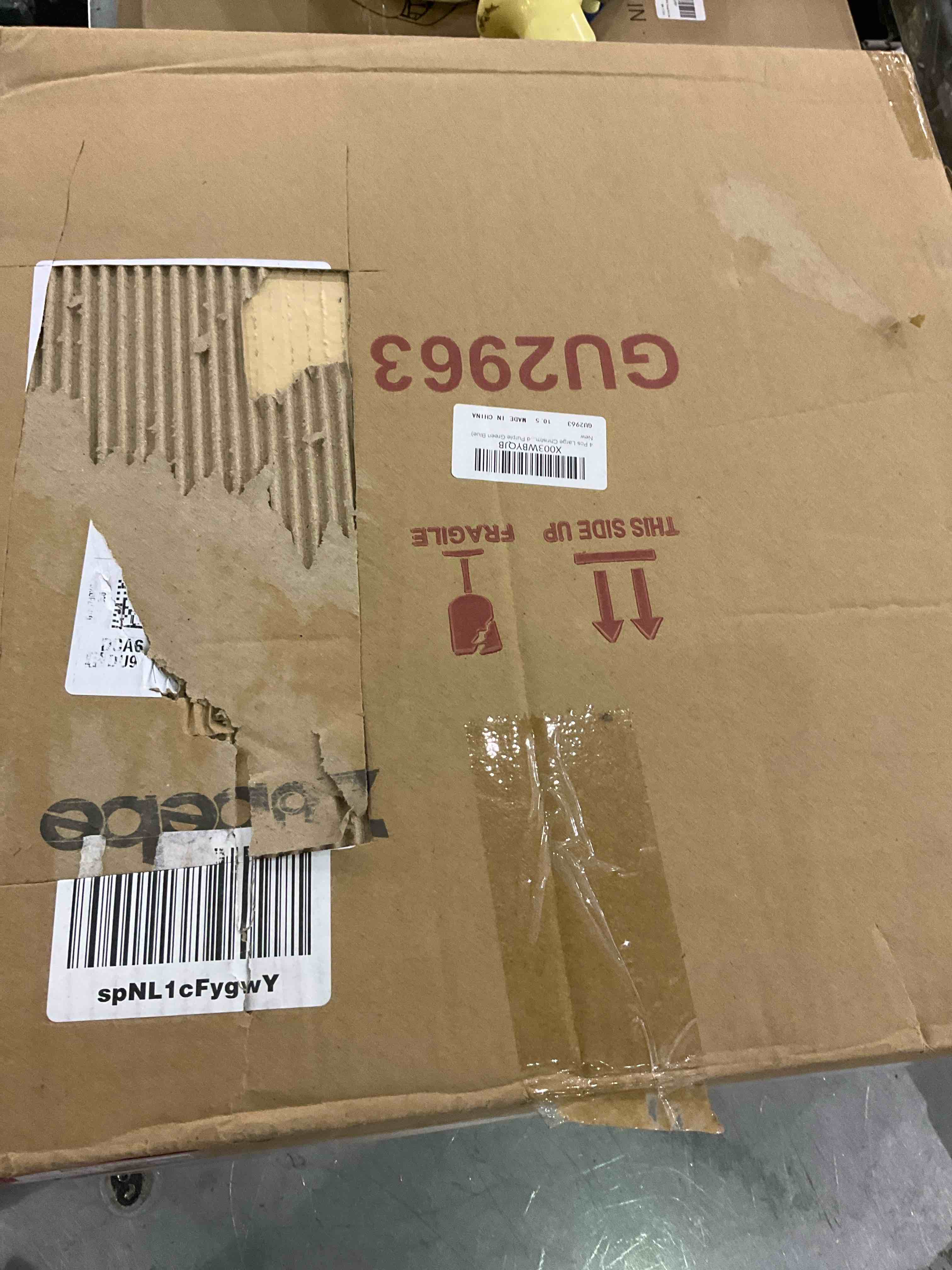 https://s3.amazonaws.com/lotting-images-prod/bidfta/EXS00955982_1704977126466.jpeg