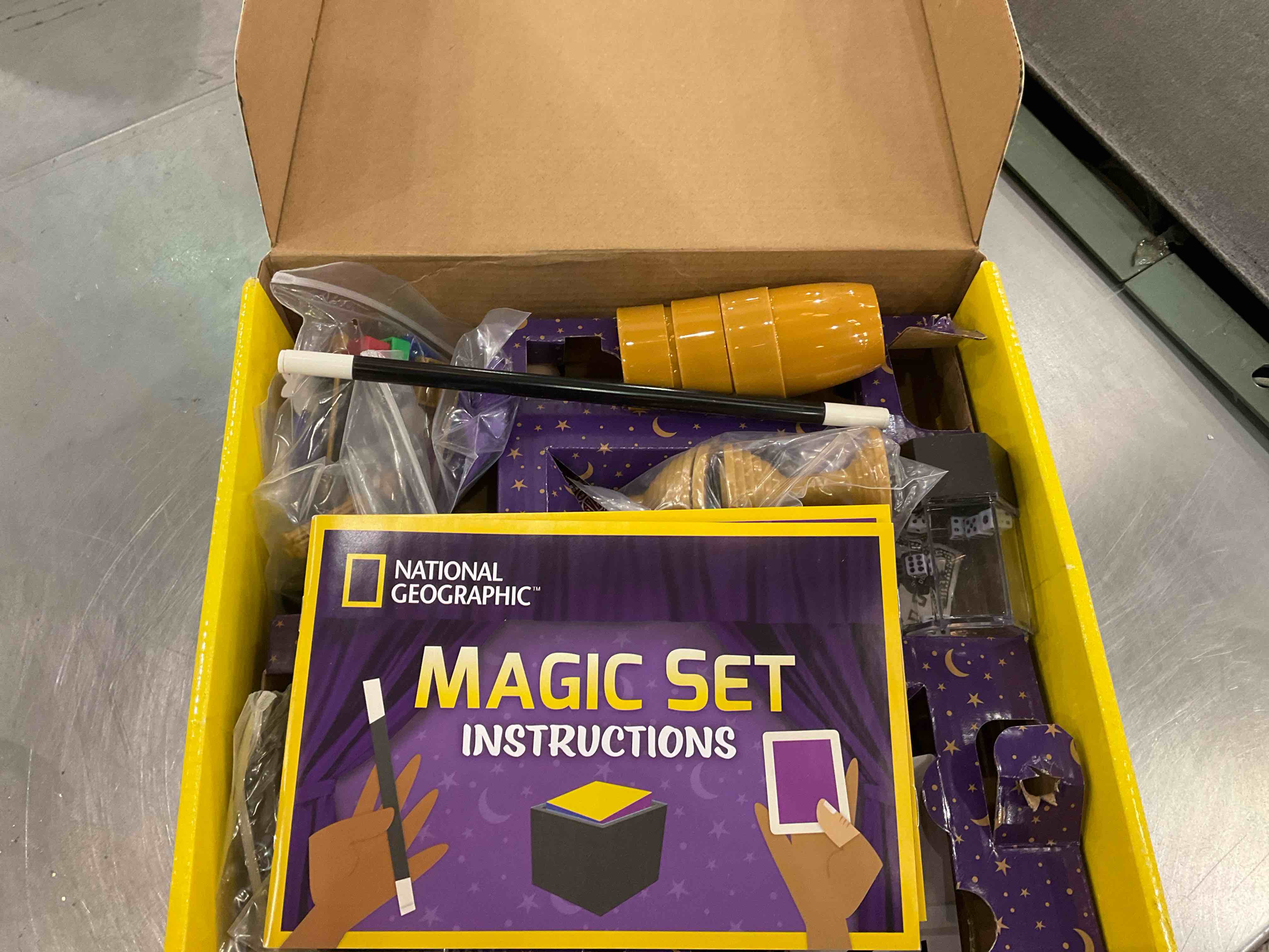 https://s3.amazonaws.com/lotting-images-prod/bidfta/EXS00956443_1705939965833.jpeg