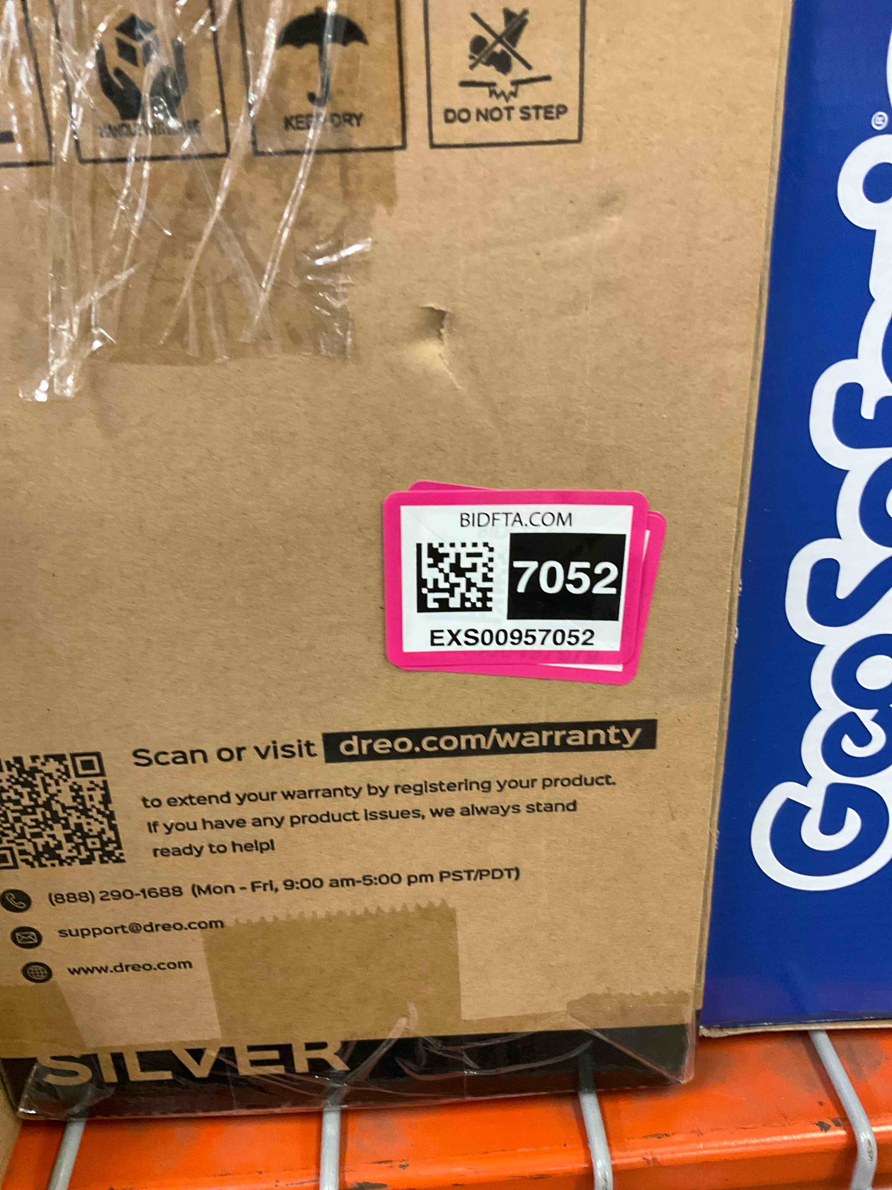 https://s3.amazonaws.com/lotting-images-prod/bidfta/EXS00957052_1703786620180.jpeg