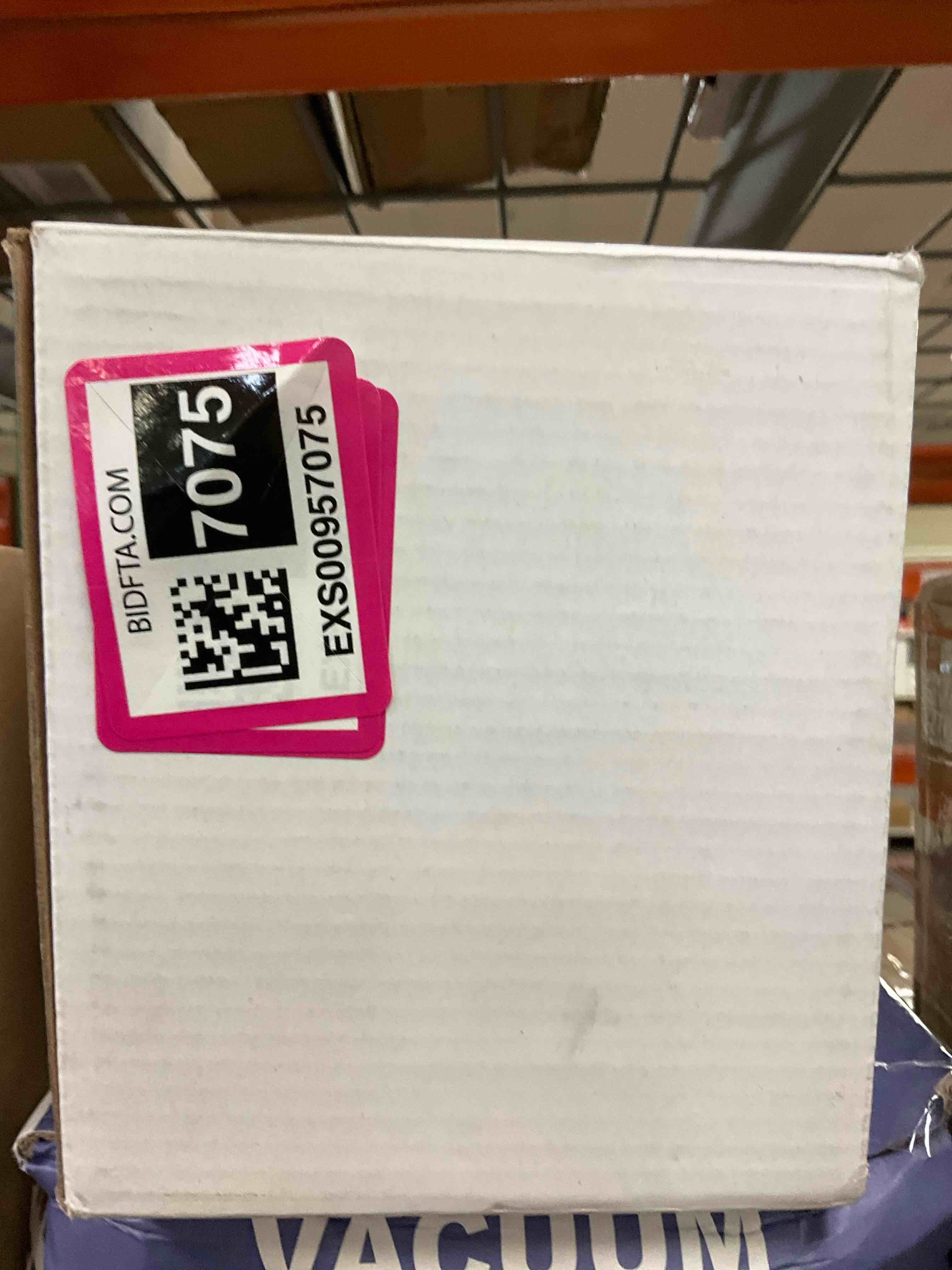 https://s3.amazonaws.com/lotting-images-prod/bidfta/EXS00957075_1703788731562.jpeg