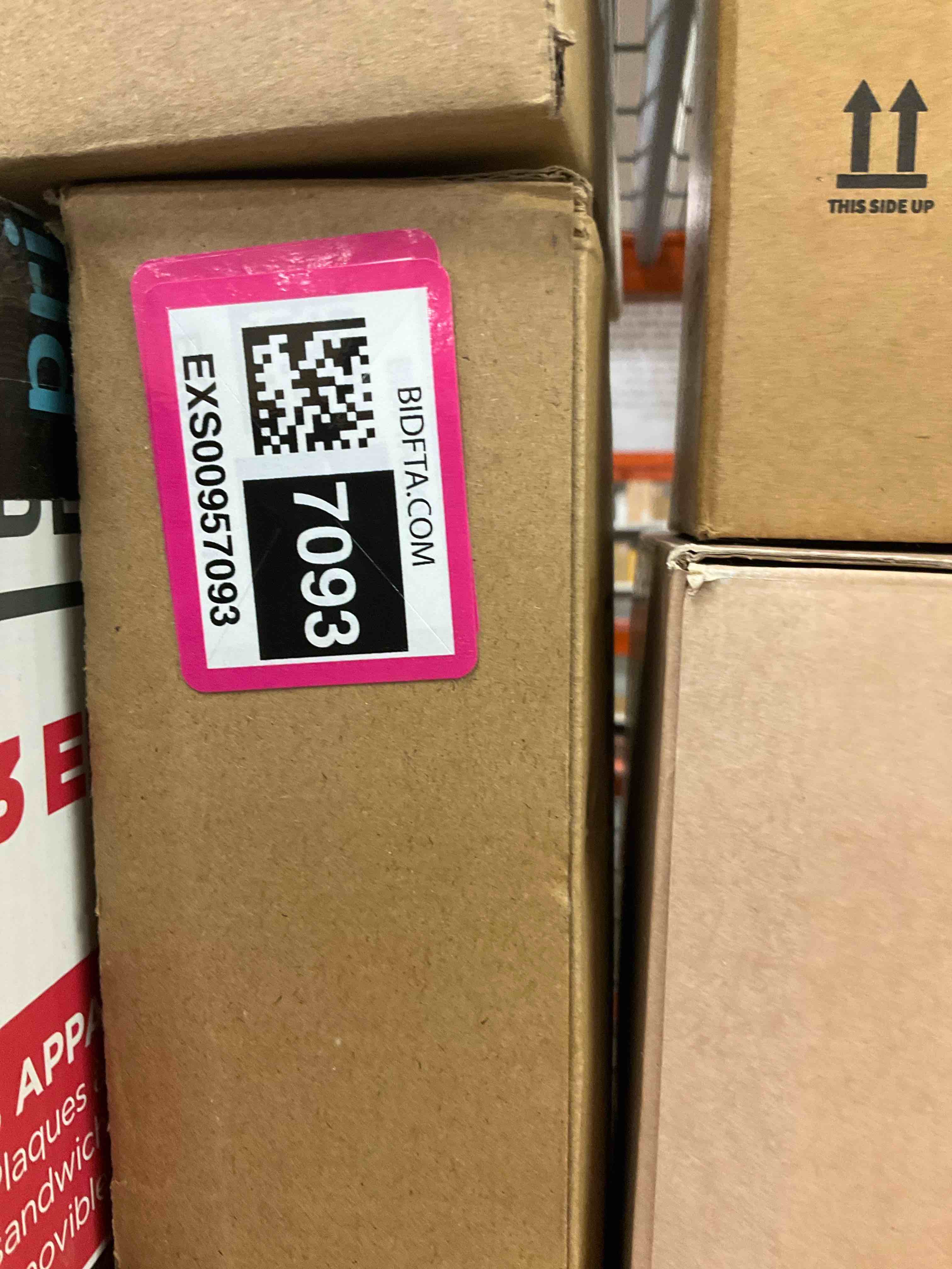 https://s3.amazonaws.com/lotting-images-prod/bidfta/EXS00957093_1703789436281.jpeg