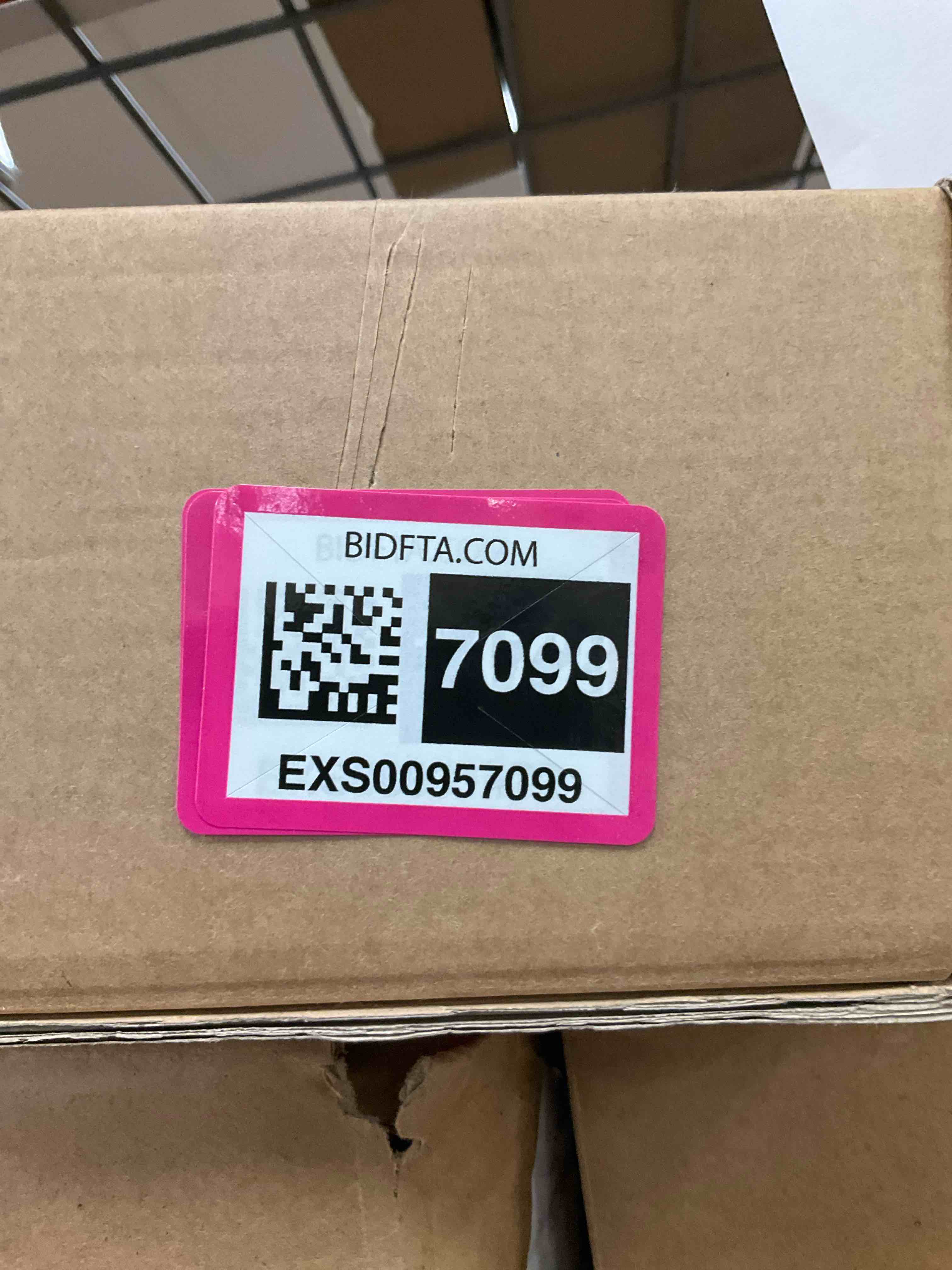 https://s3.amazonaws.com/lotting-images-prod/bidfta/EXS00957099_1703789048990.jpeg