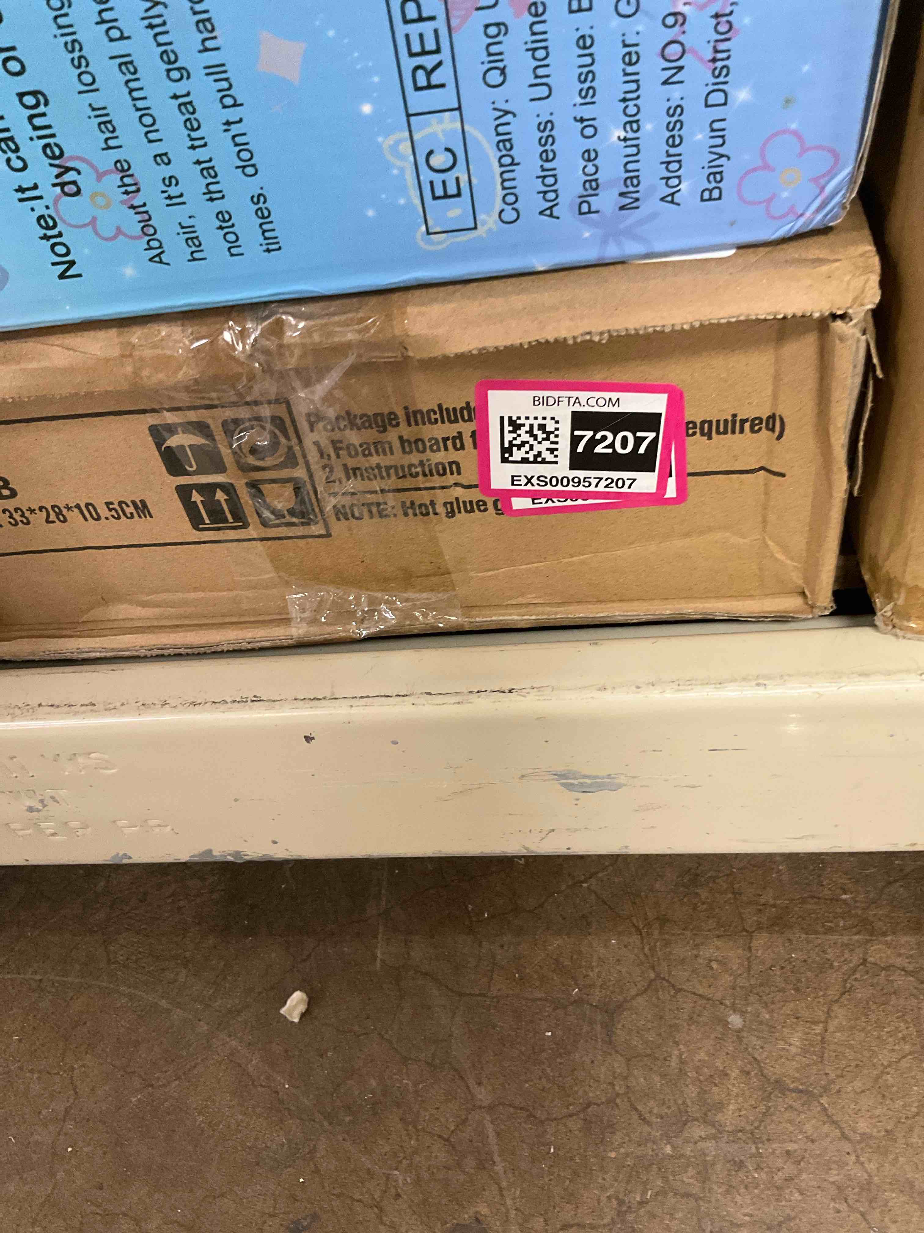 https://s3.amazonaws.com/lotting-images-prod/bidfta/EXS00957207_1706379268974.jpeg