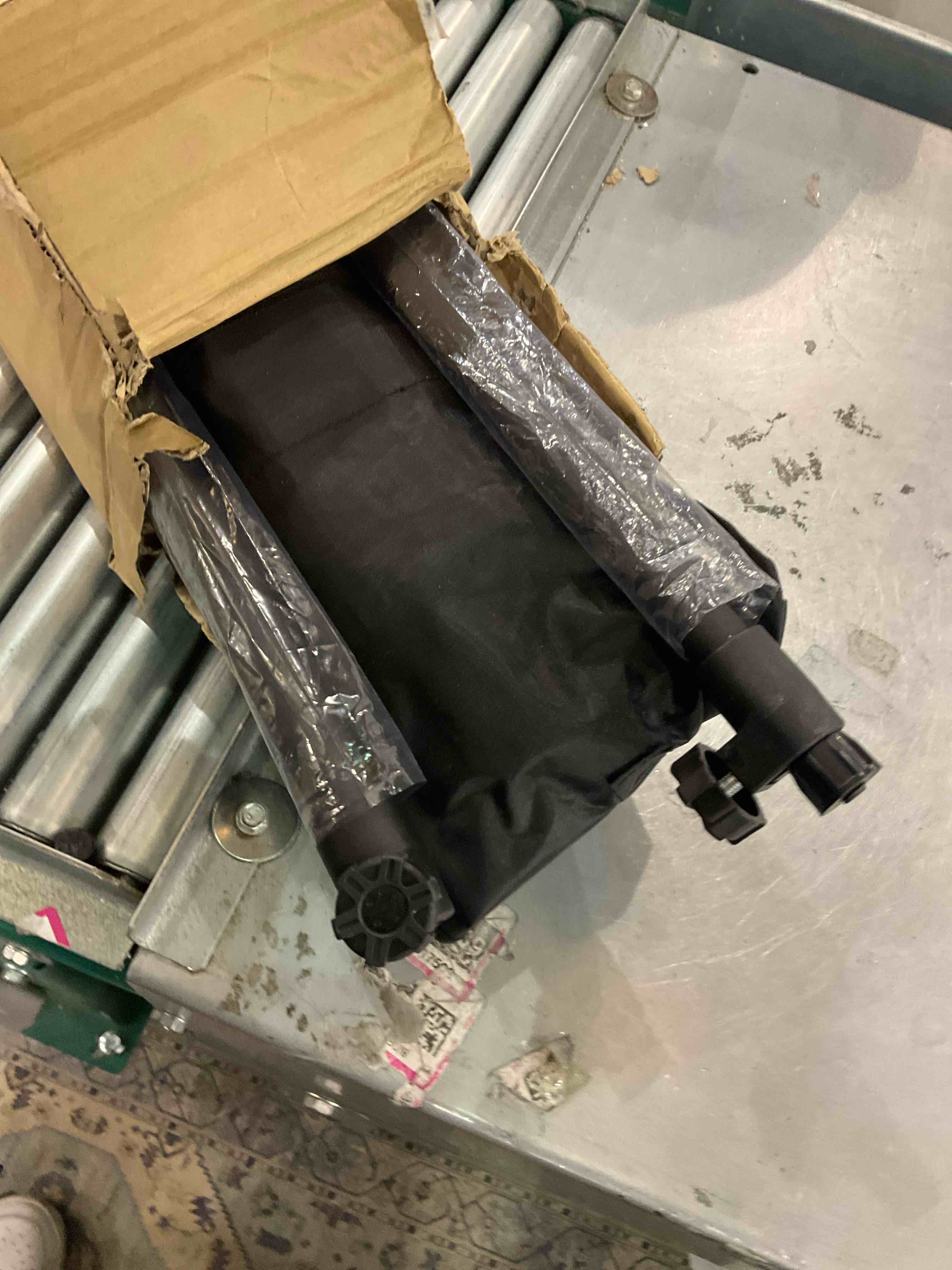 https://s3.amazonaws.com/lotting-images-prod/bidfta/EXS00957553_1704385755778.jpeg