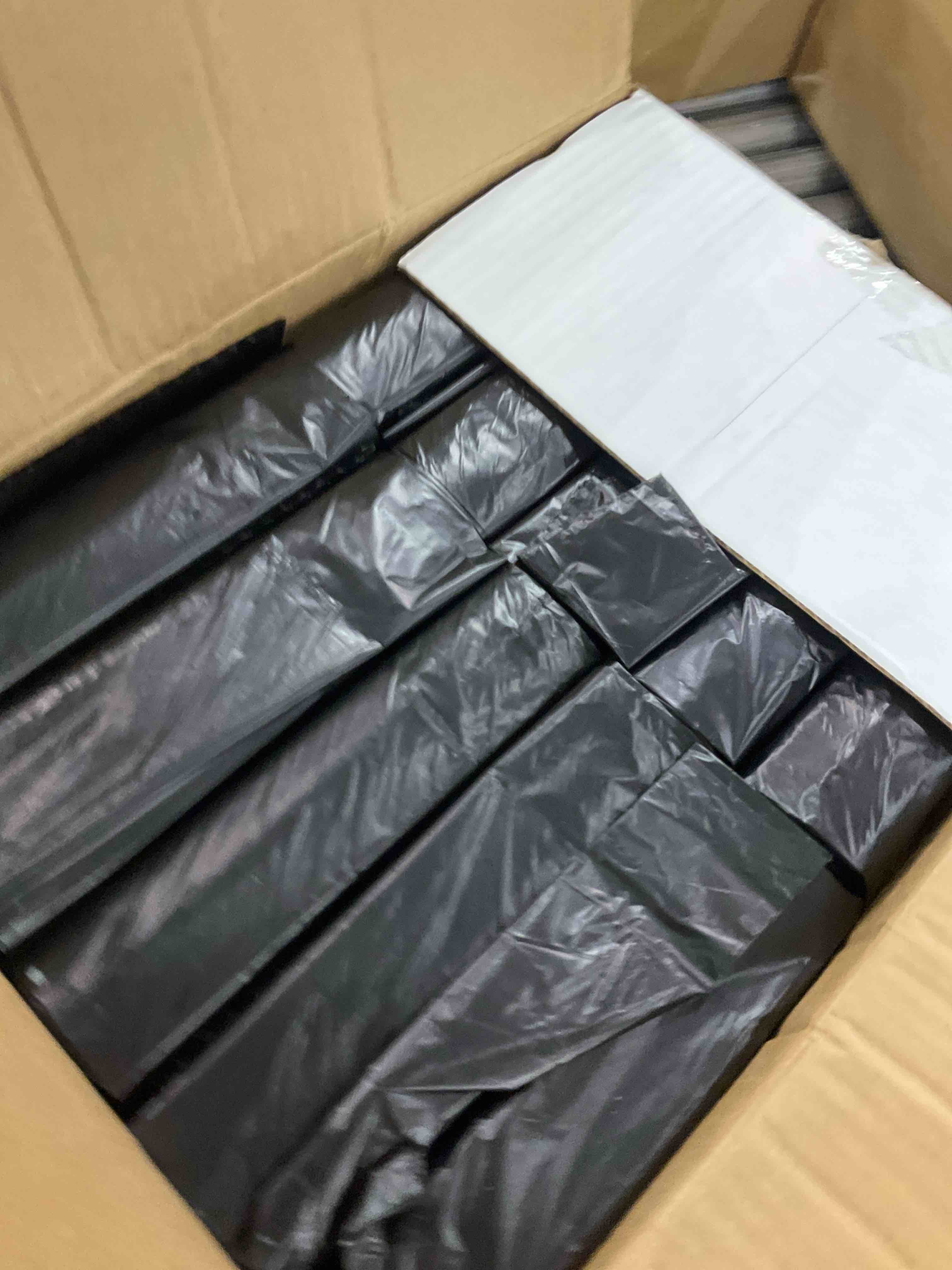 https://s3.amazonaws.com/lotting-images-prod/bidfta/EXS00957680_1704461574791.jpeg