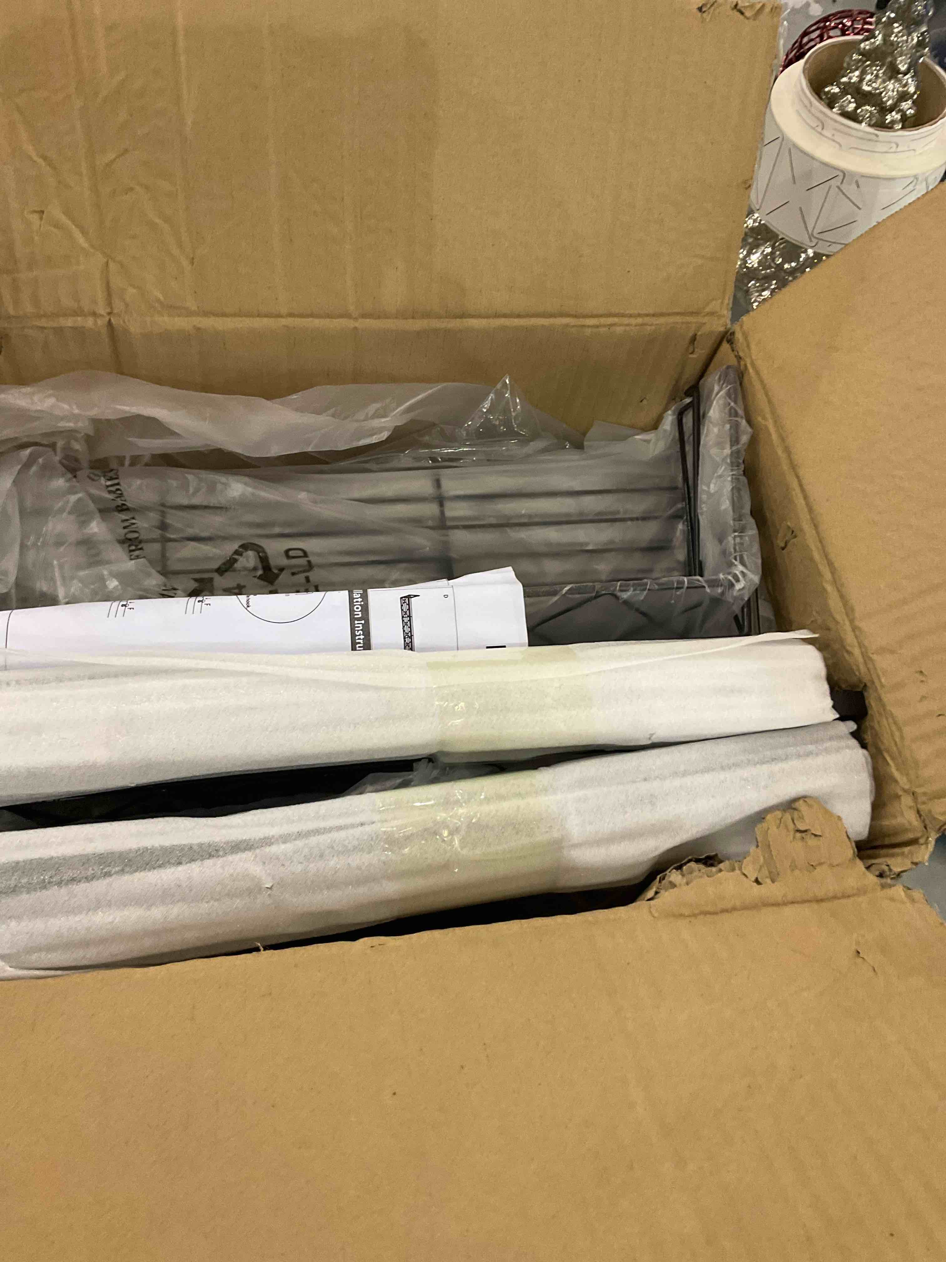 https://s3.amazonaws.com/lotting-images-prod/bidfta/EXS00957759_1704471771566.jpeg