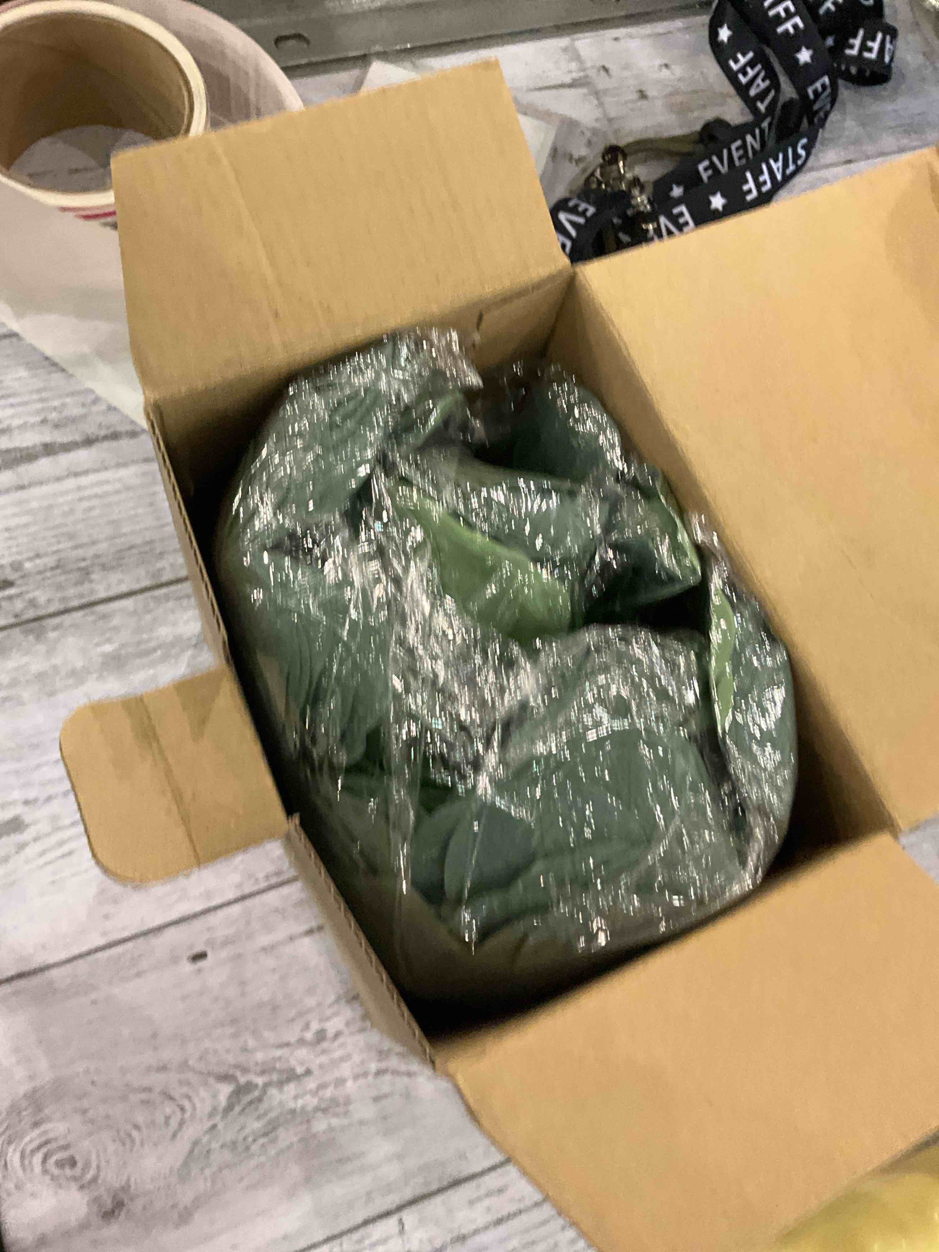 https://s3.amazonaws.com/lotting-images-prod/bidfta/EXS00957824_1704715024680.jpeg