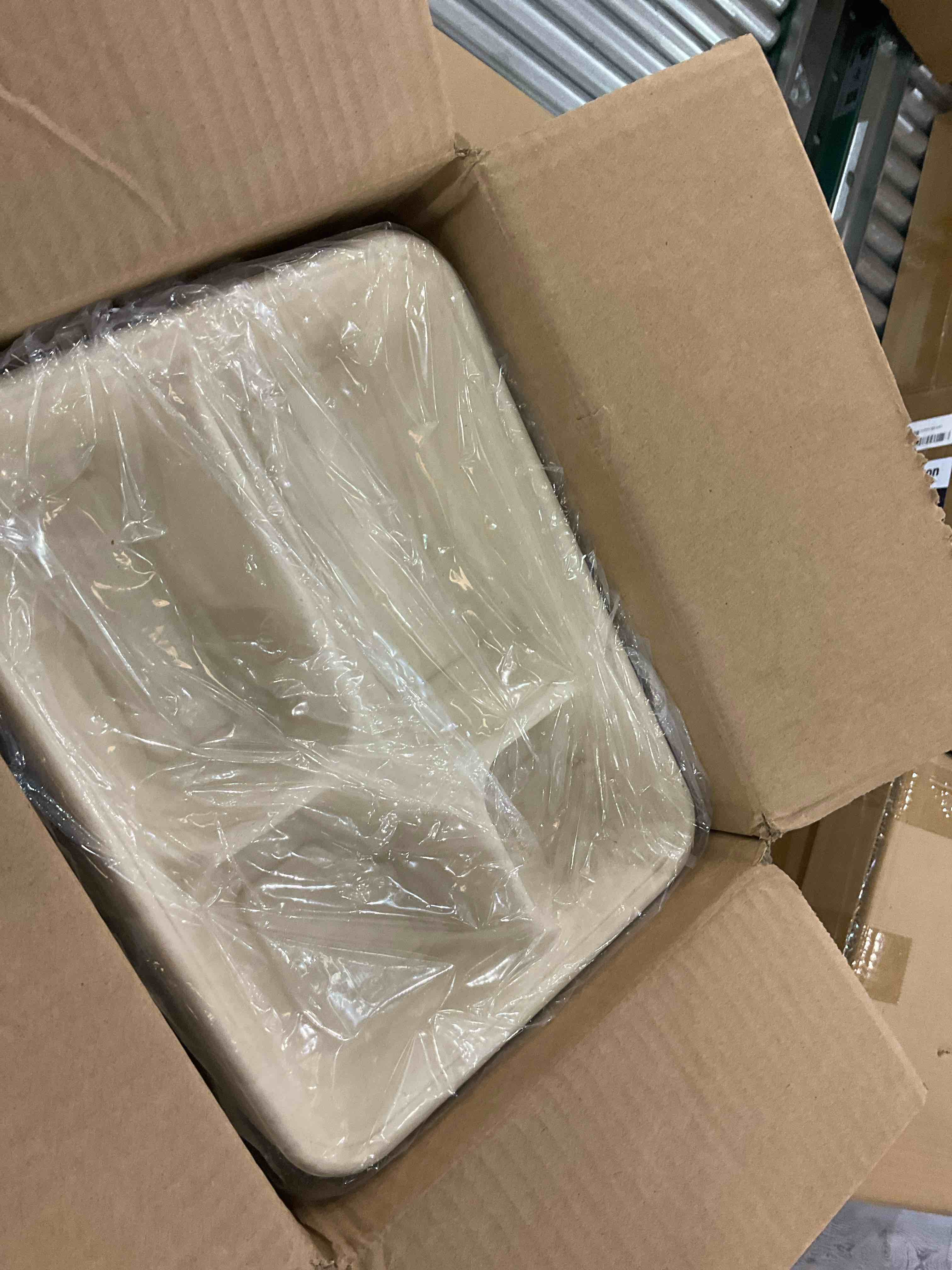 https://s3.amazonaws.com/lotting-images-prod/bidfta/EXS00957958_1704739978456.jpeg
