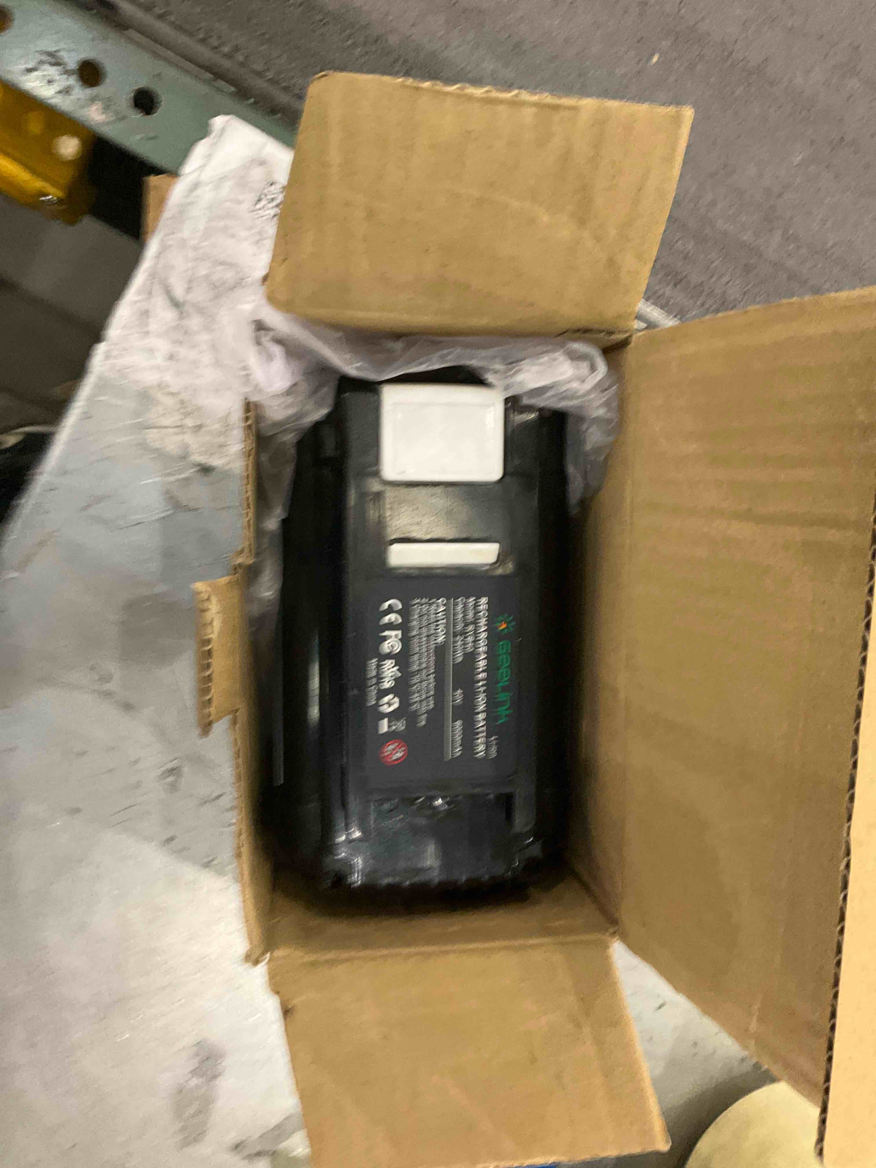 https://s3.amazonaws.com/lotting-images-prod/bidfta/EXS00958325_1703699980025.jpeg