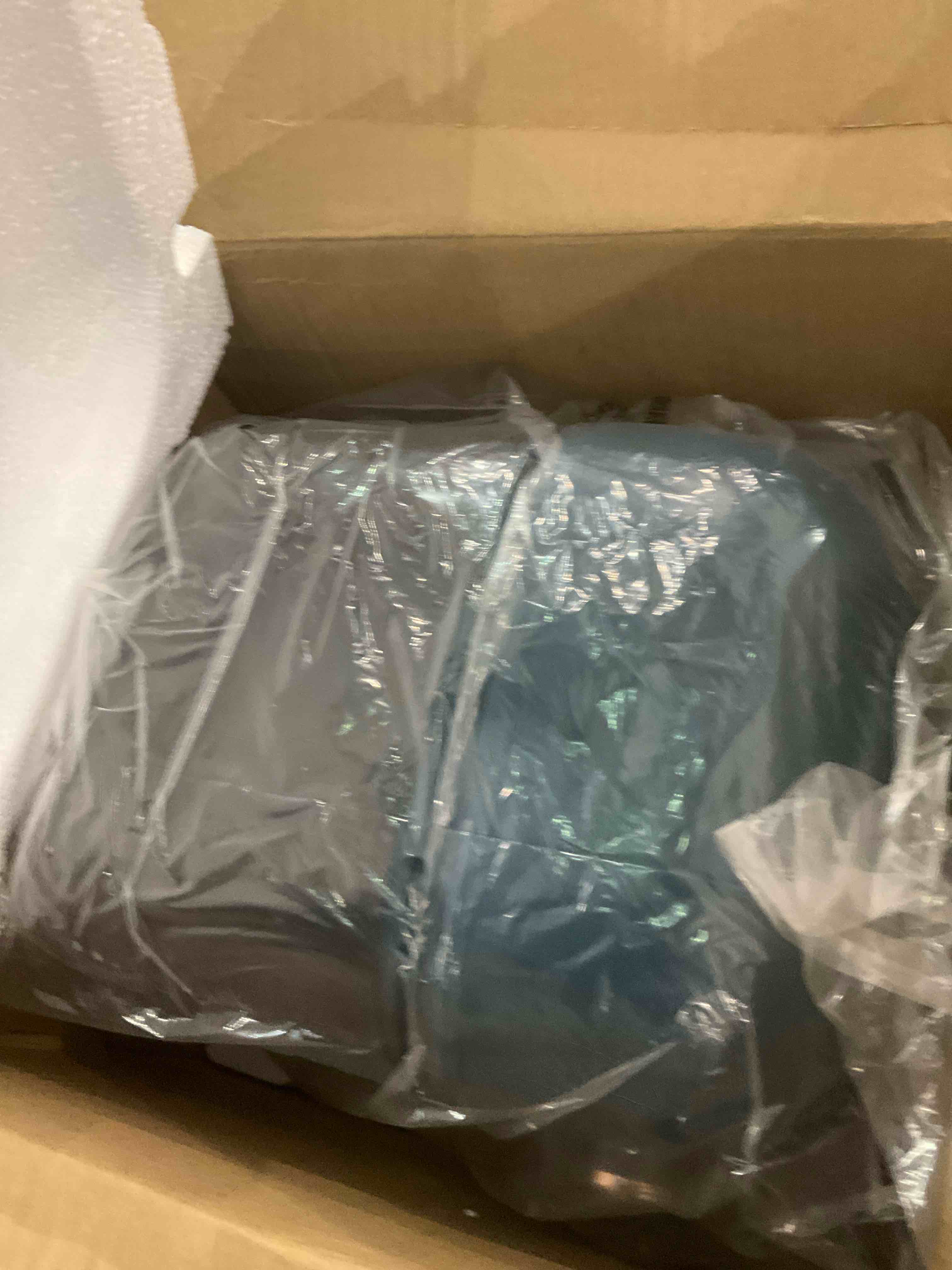 https://s3.amazonaws.com/lotting-images-prod/bidfta/EXS00959360_1703766654808.jpeg