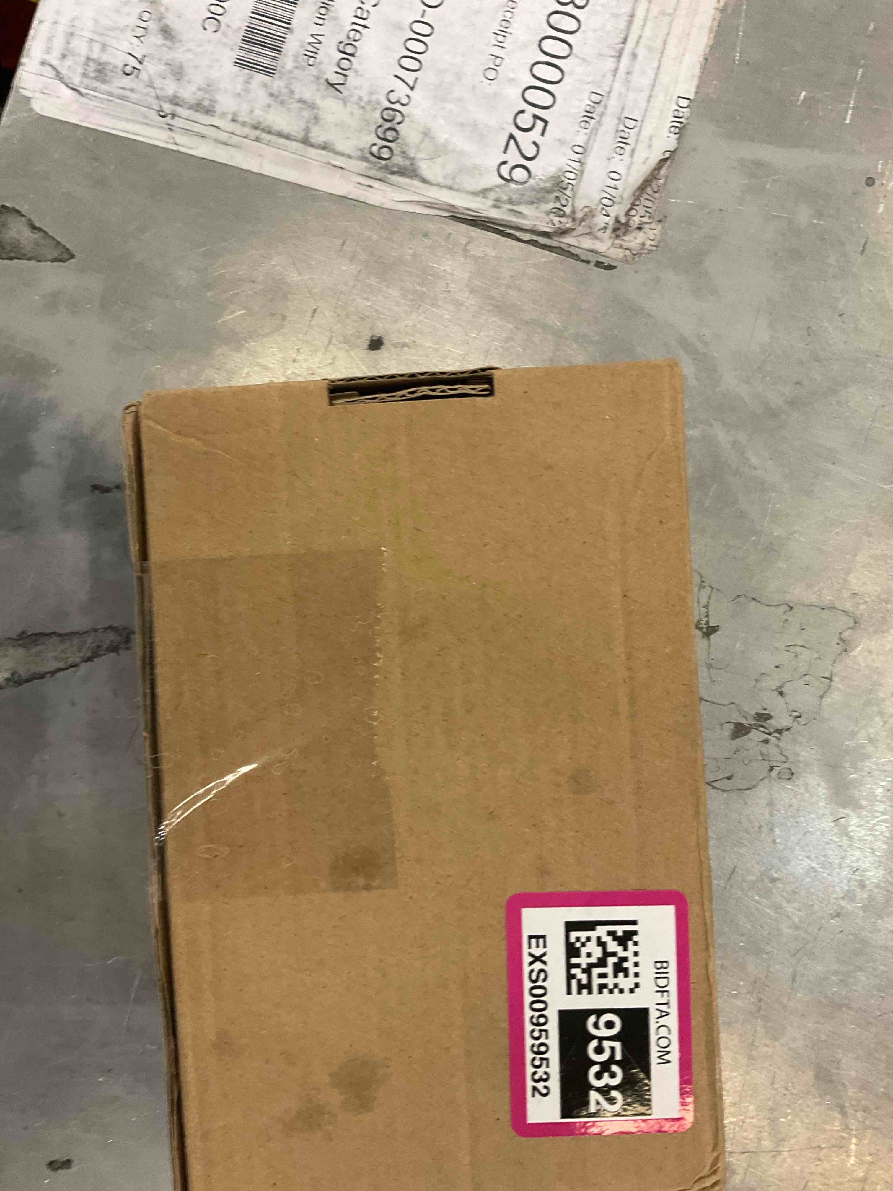 https://s3.amazonaws.com/lotting-images-prod/bidfta/EXS00959532_1704480489335.jpeg