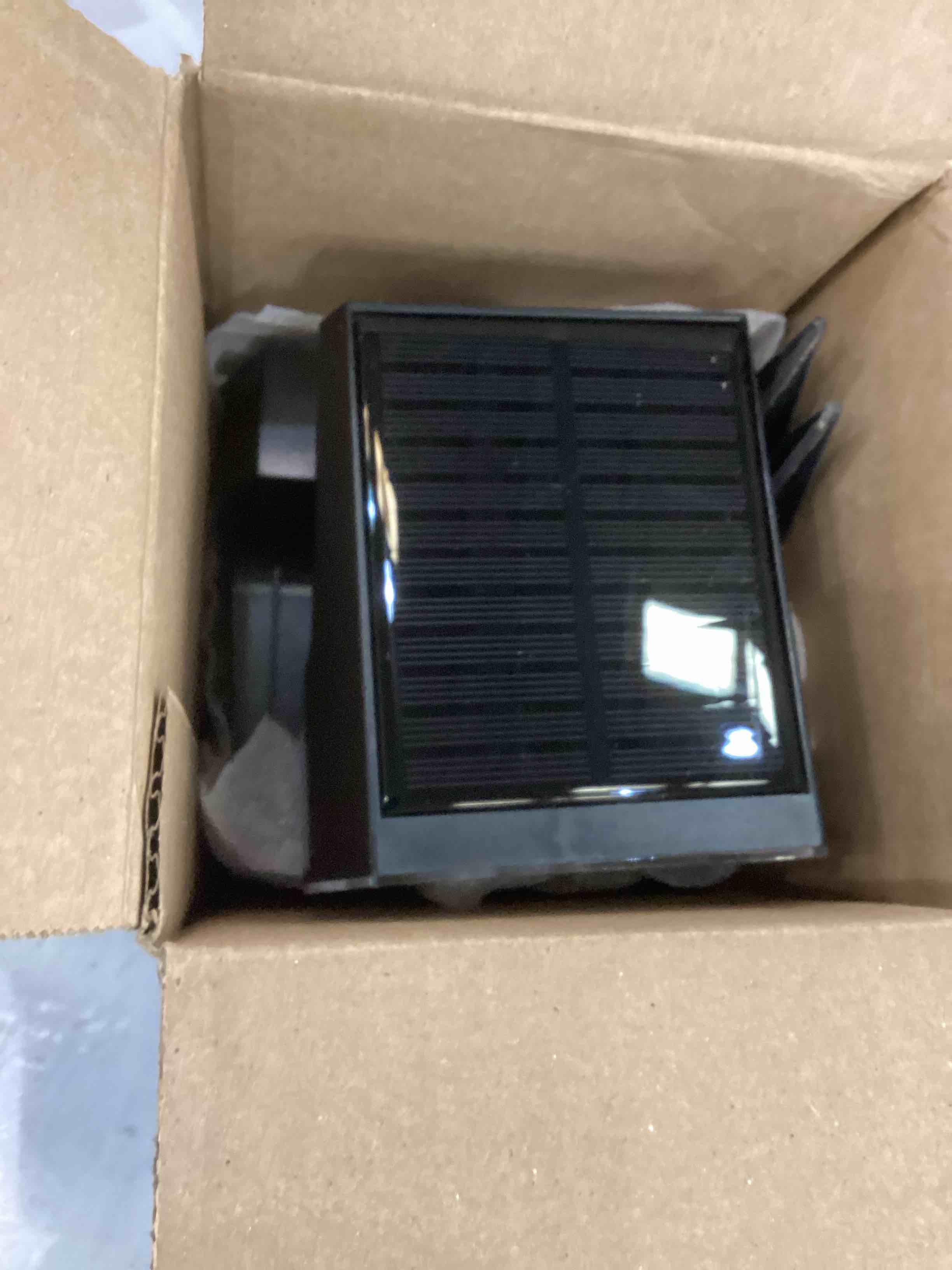 https://s3.amazonaws.com/lotting-images-prod/bidfta/EXS00959617_1704738536354.jpeg