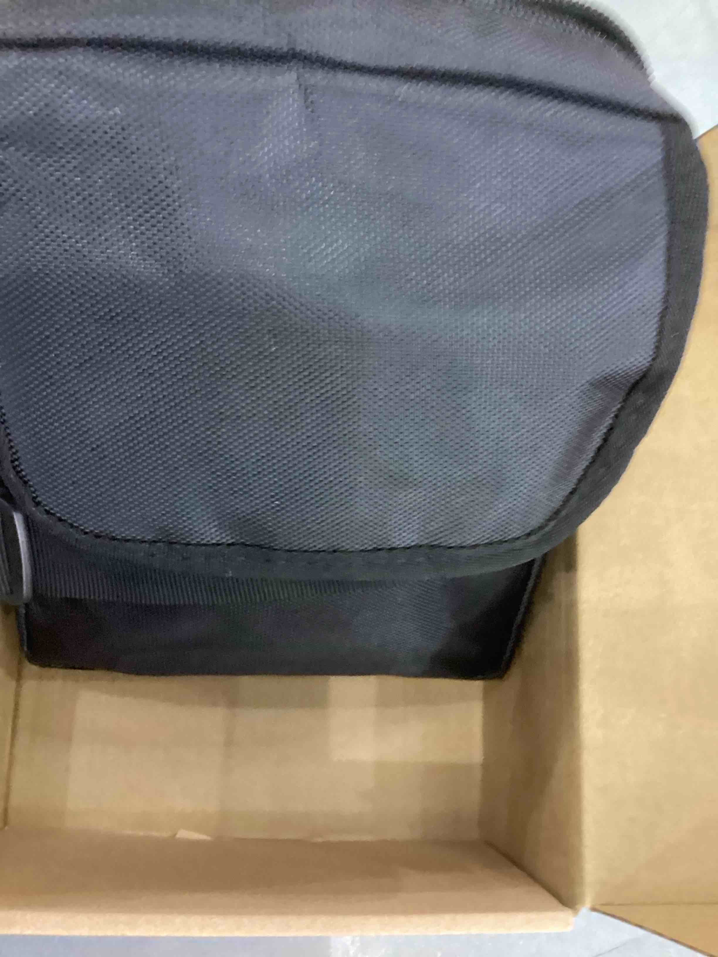 https://s3.amazonaws.com/lotting-images-prod/bidfta/EXS00959656_1704742137188.jpeg