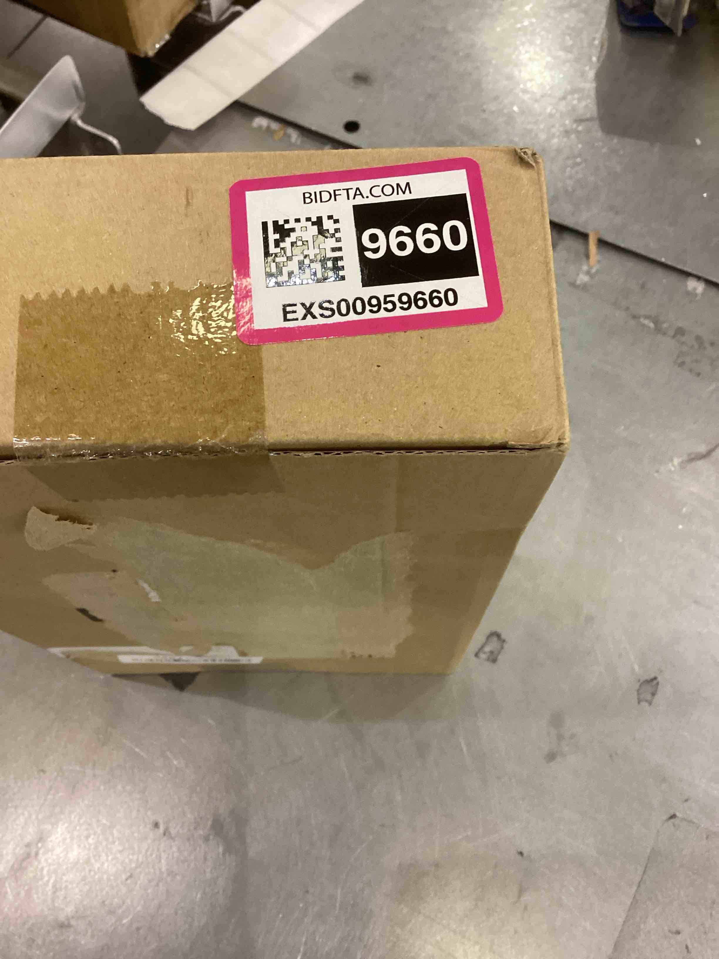 https://s3.amazonaws.com/lotting-images-prod/bidfta/EXS00959660_1704742724073.jpeg