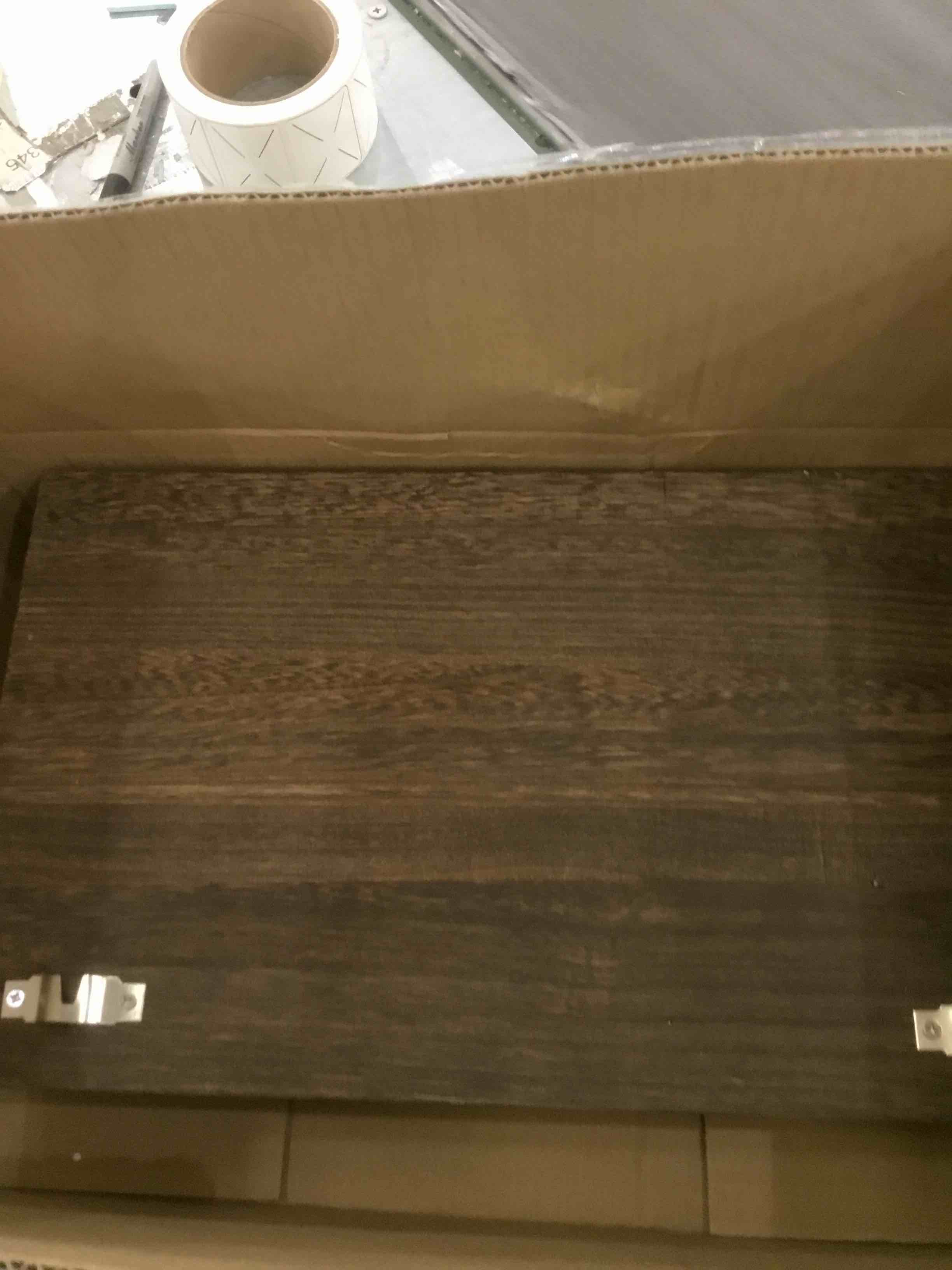 https://s3.amazonaws.com/lotting-images-prod/bidfta/EXS00959724_1704998265494.jpeg
