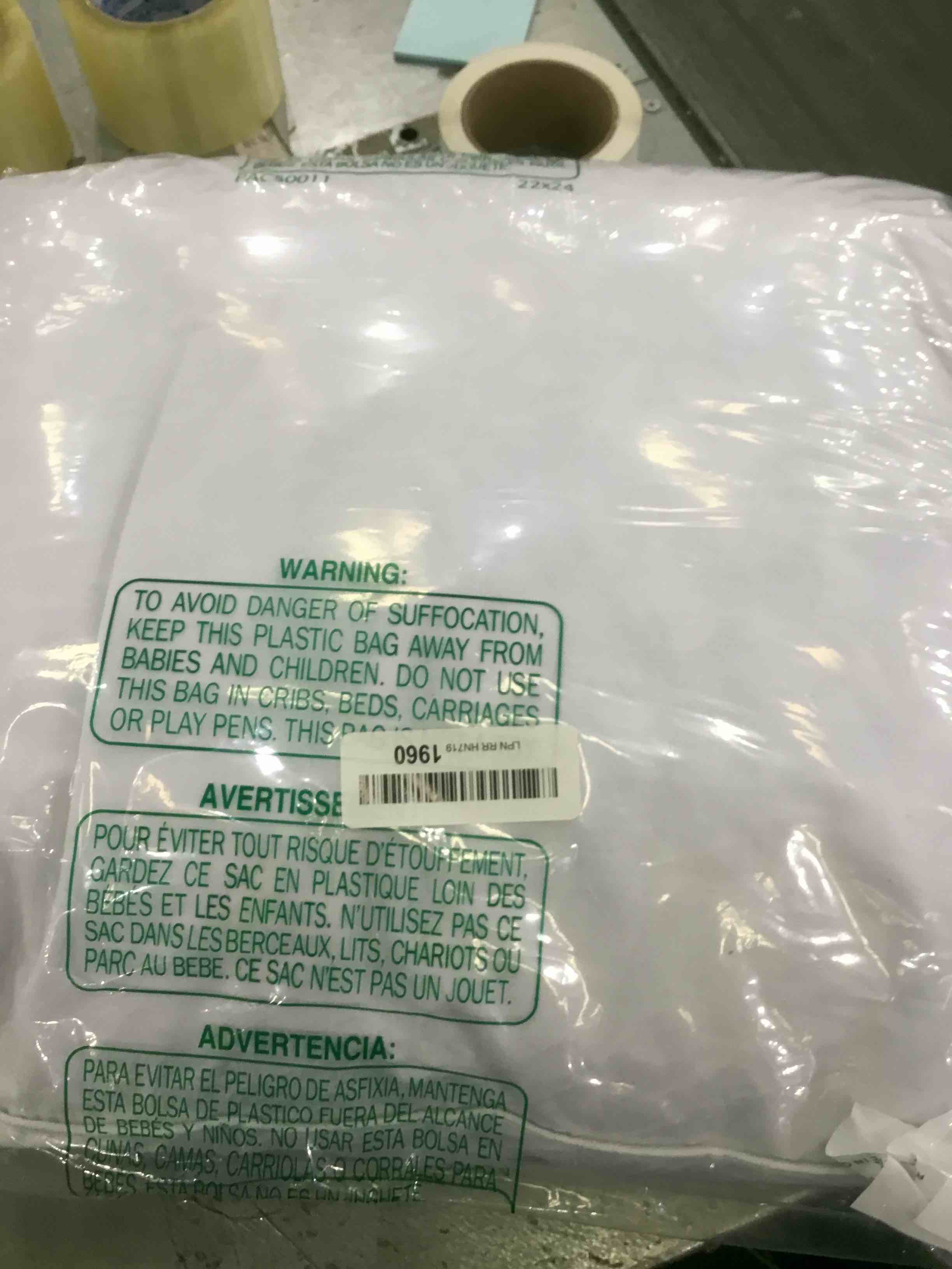 https://s3.amazonaws.com/lotting-images-prod/bidfta/EXS00959727_1704998640607.jpeg