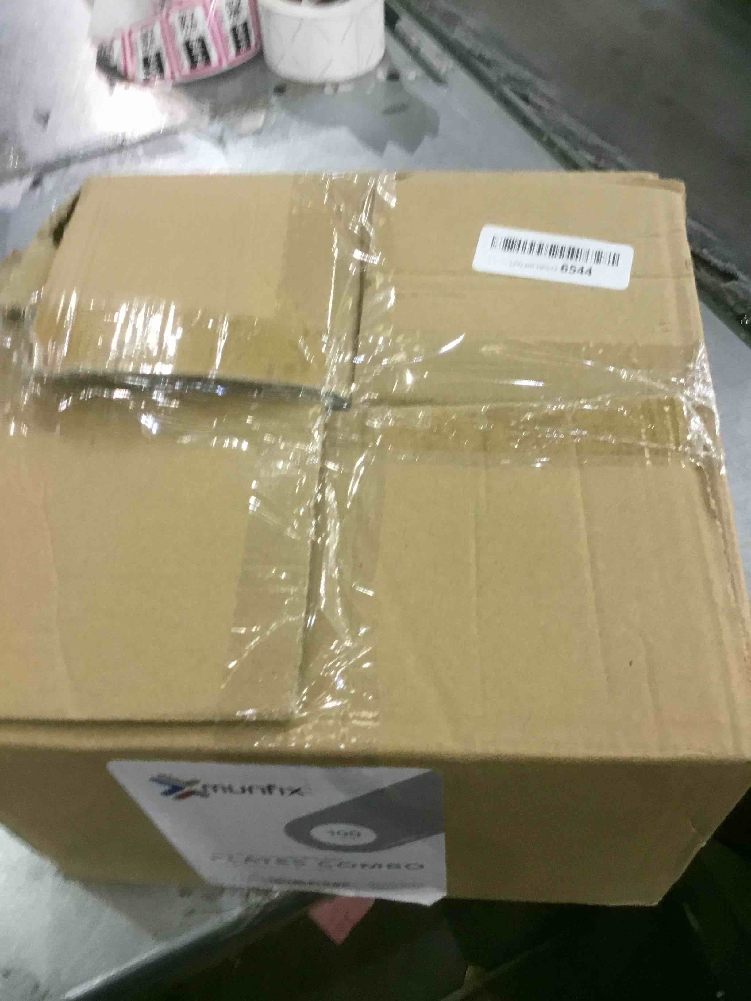 https://s3.amazonaws.com/lotting-images-prod/bidfta/EXS00959980_1705588993193.jpeg