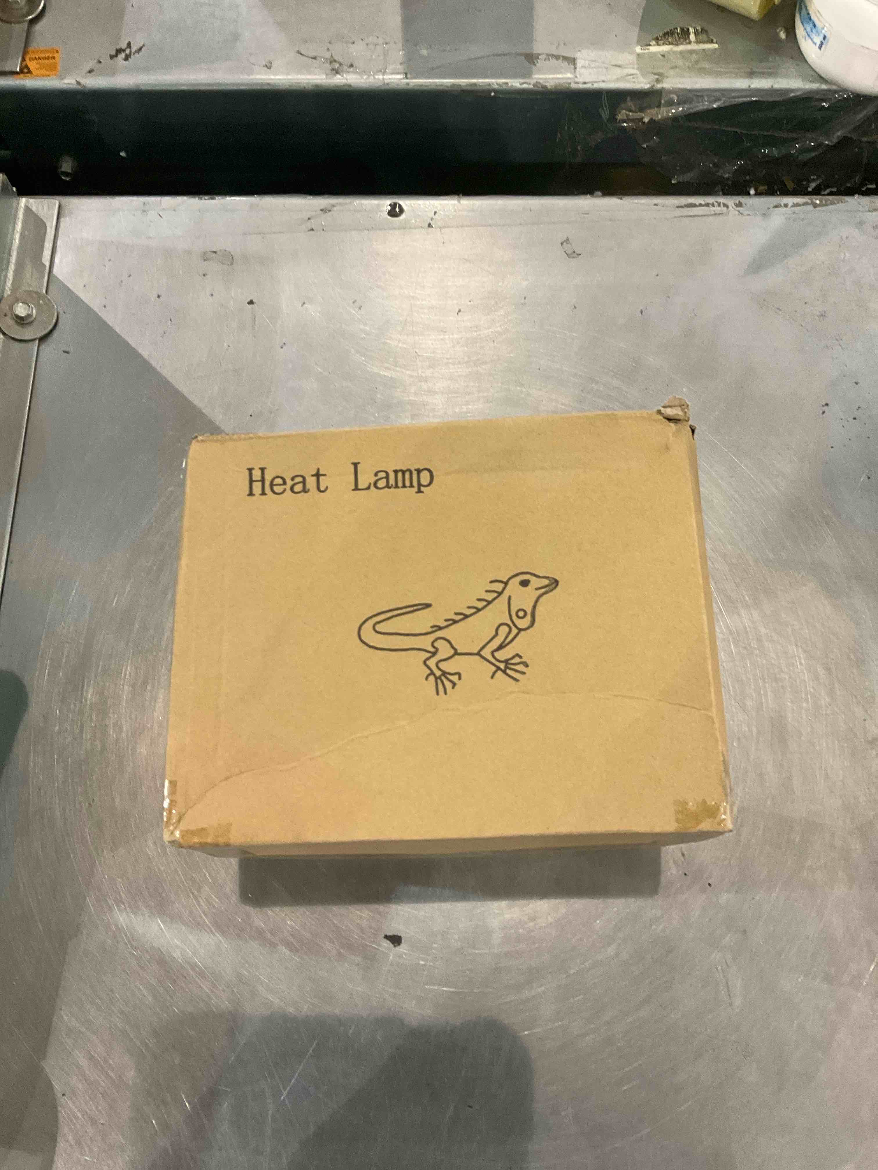 https://s3.amazonaws.com/lotting-images-prod/bidfta/EXS00960091_1702901665204.jpeg