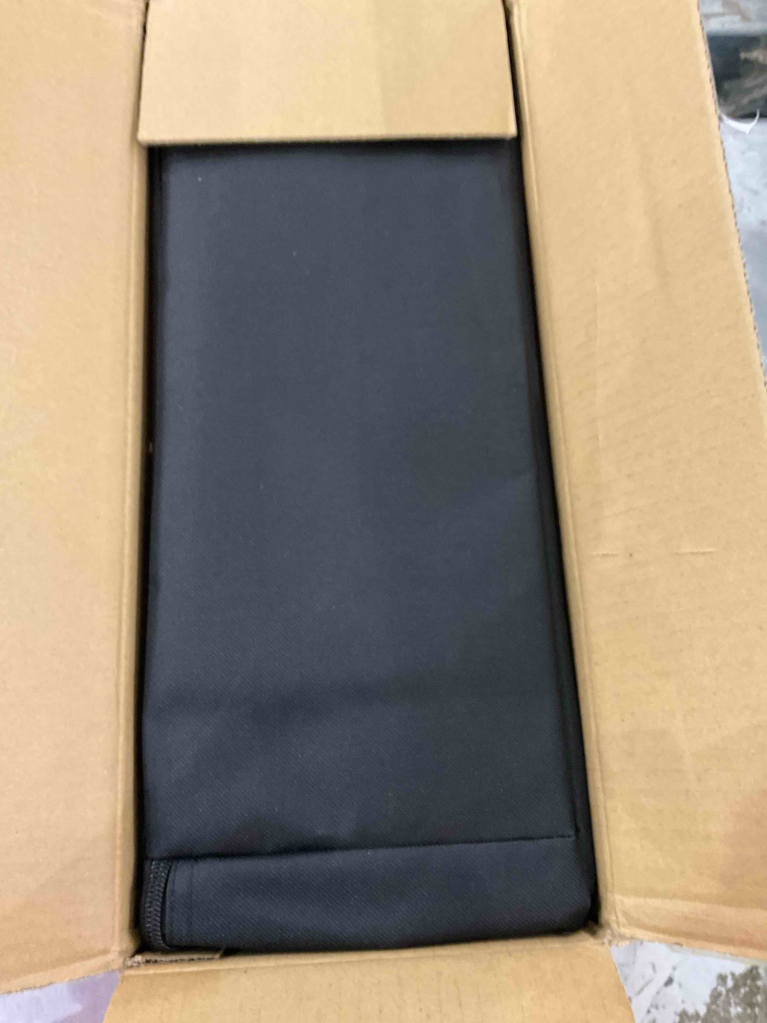 https://s3.amazonaws.com/lotting-images-prod/bidfta/EXS00960369_1703015025352.jpeg