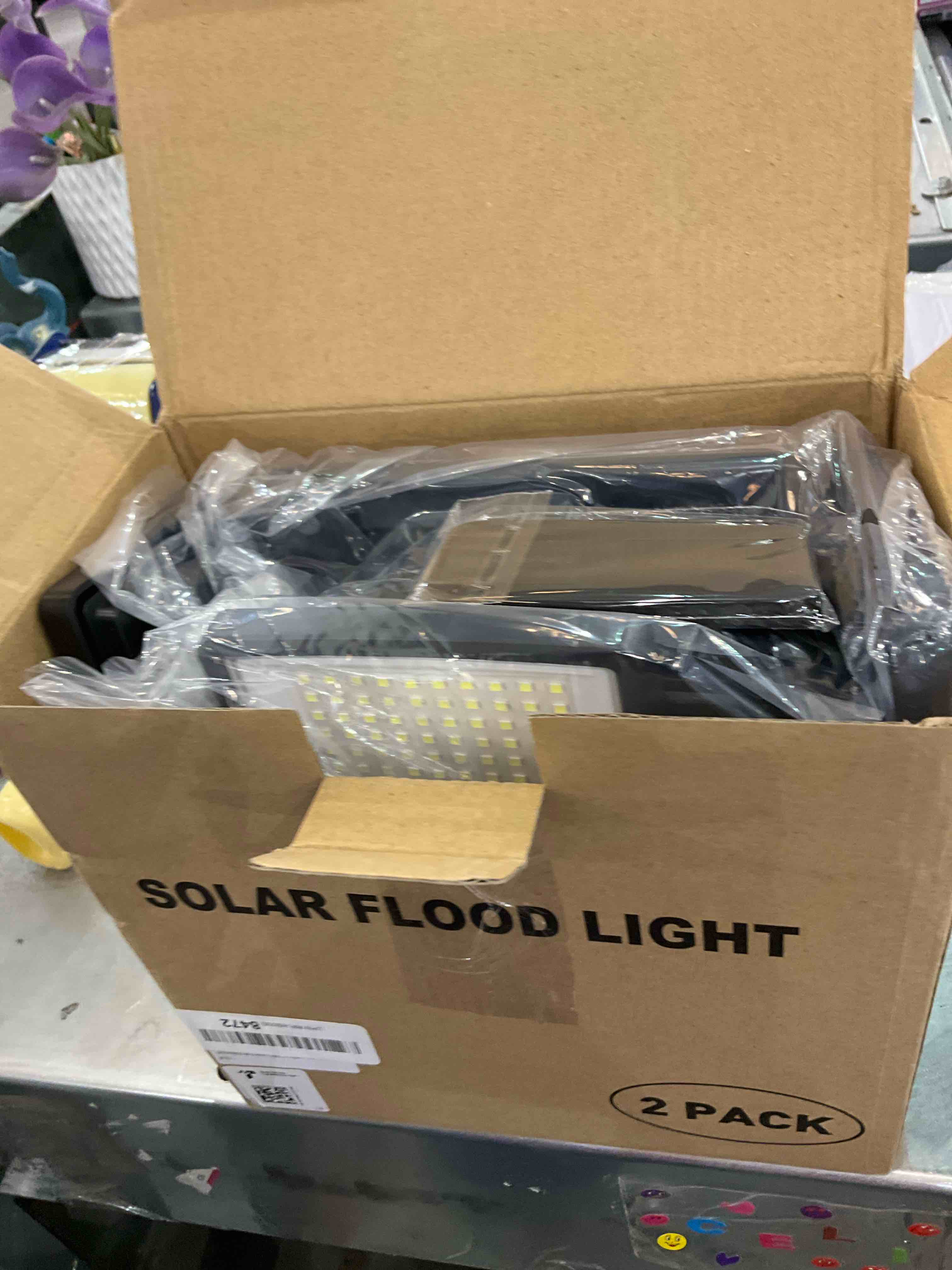 https://s3.amazonaws.com/lotting-images-prod/bidfta/EXS00961513_1702917780652.jpeg