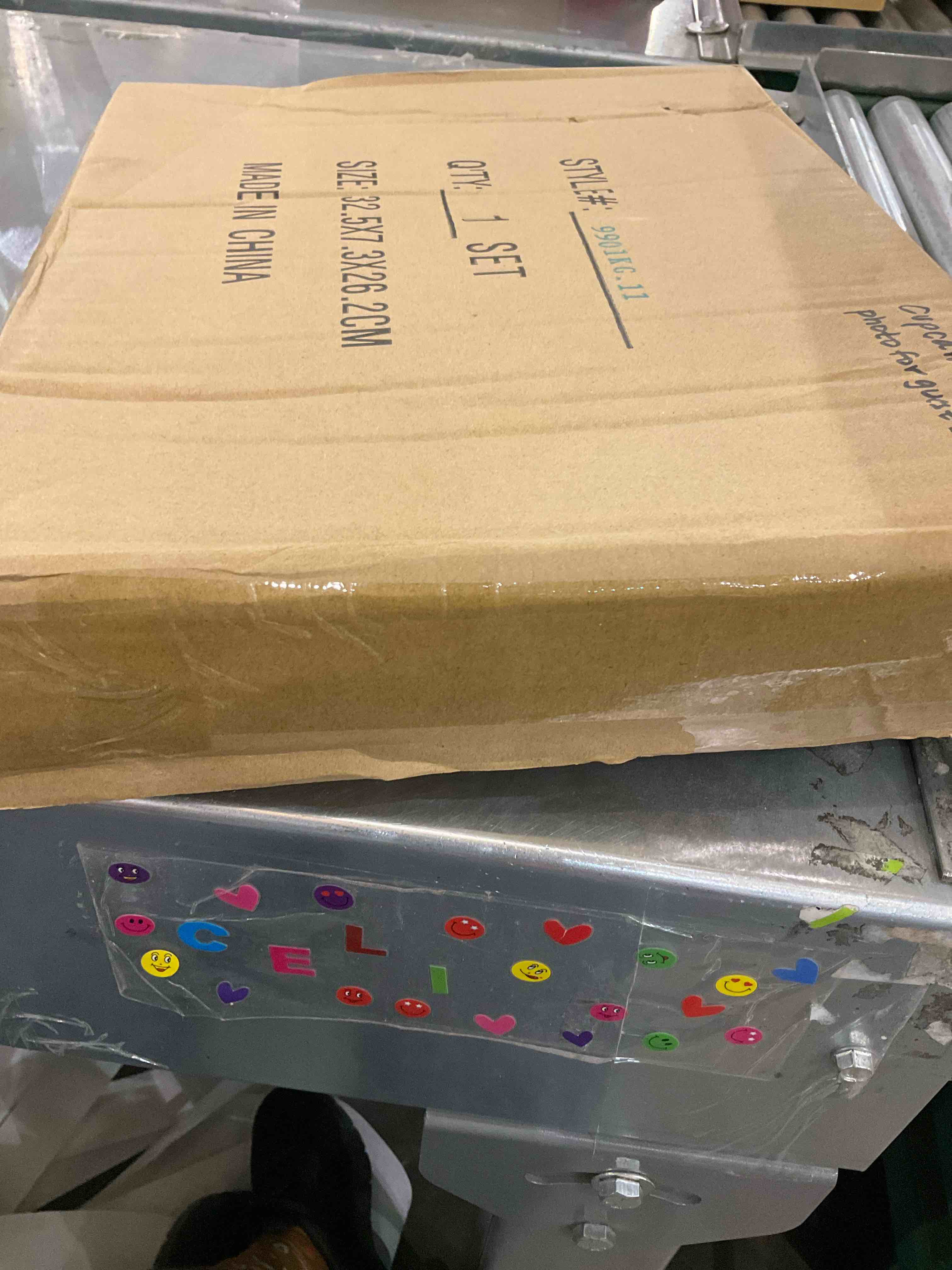 https://s3.amazonaws.com/lotting-images-prod/bidfta/EXS00961673_1703015528790.jpeg