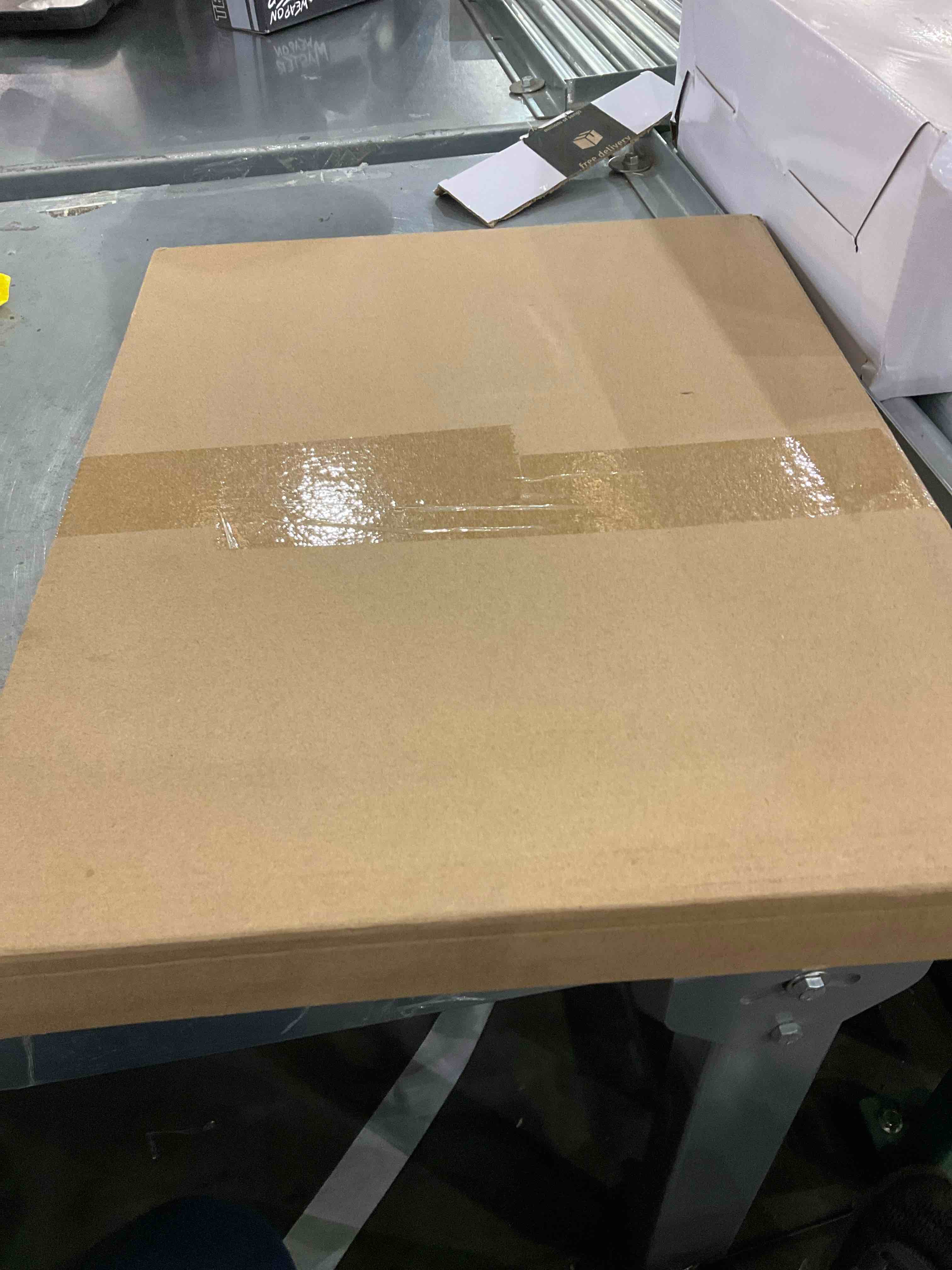 https://s3.amazonaws.com/lotting-images-prod/bidfta/EXS00961789_1703086500333.jpeg