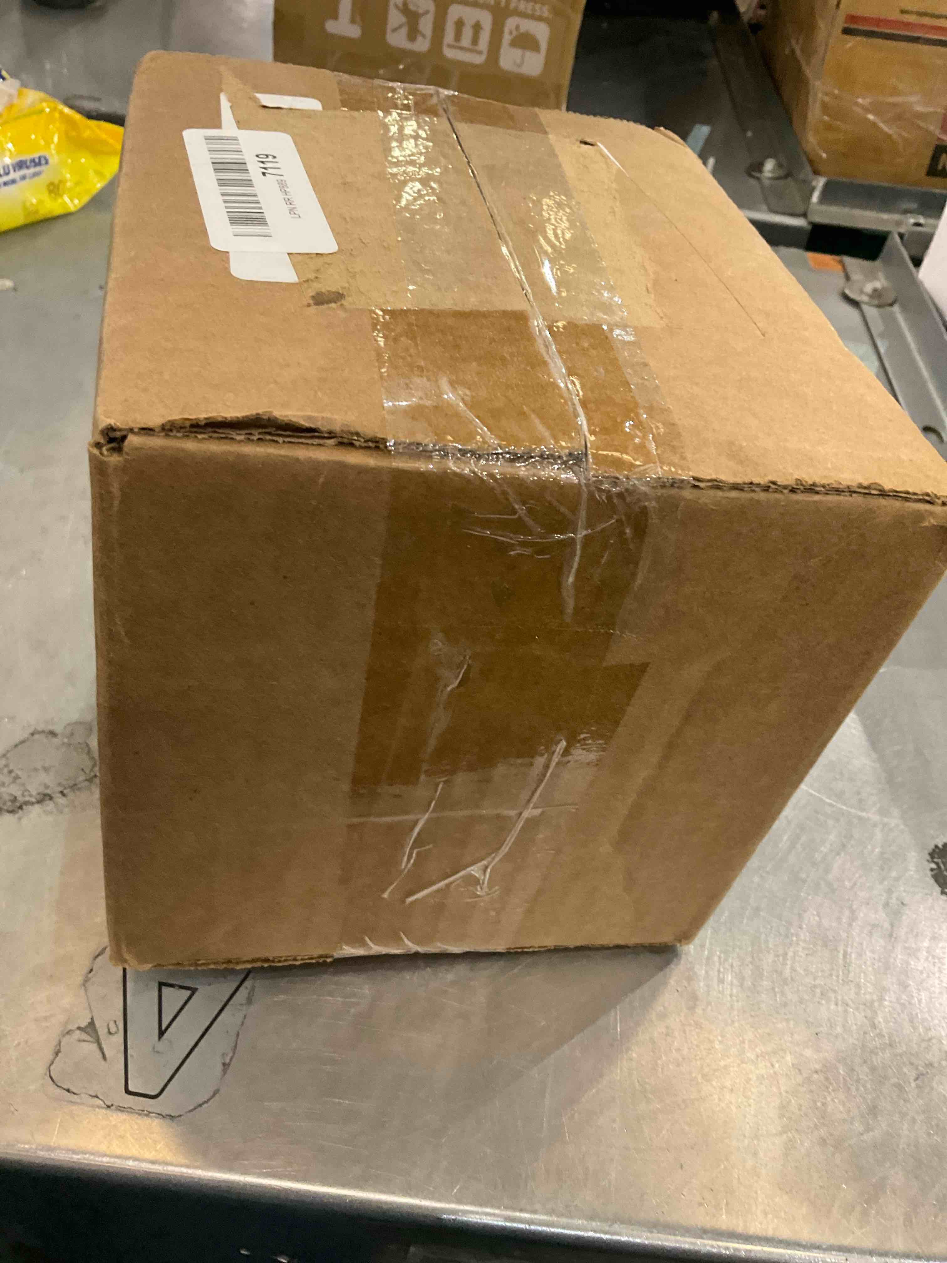 https://s3.amazonaws.com/lotting-images-prod/bidfta/EXS00961840_1703095127743.jpeg