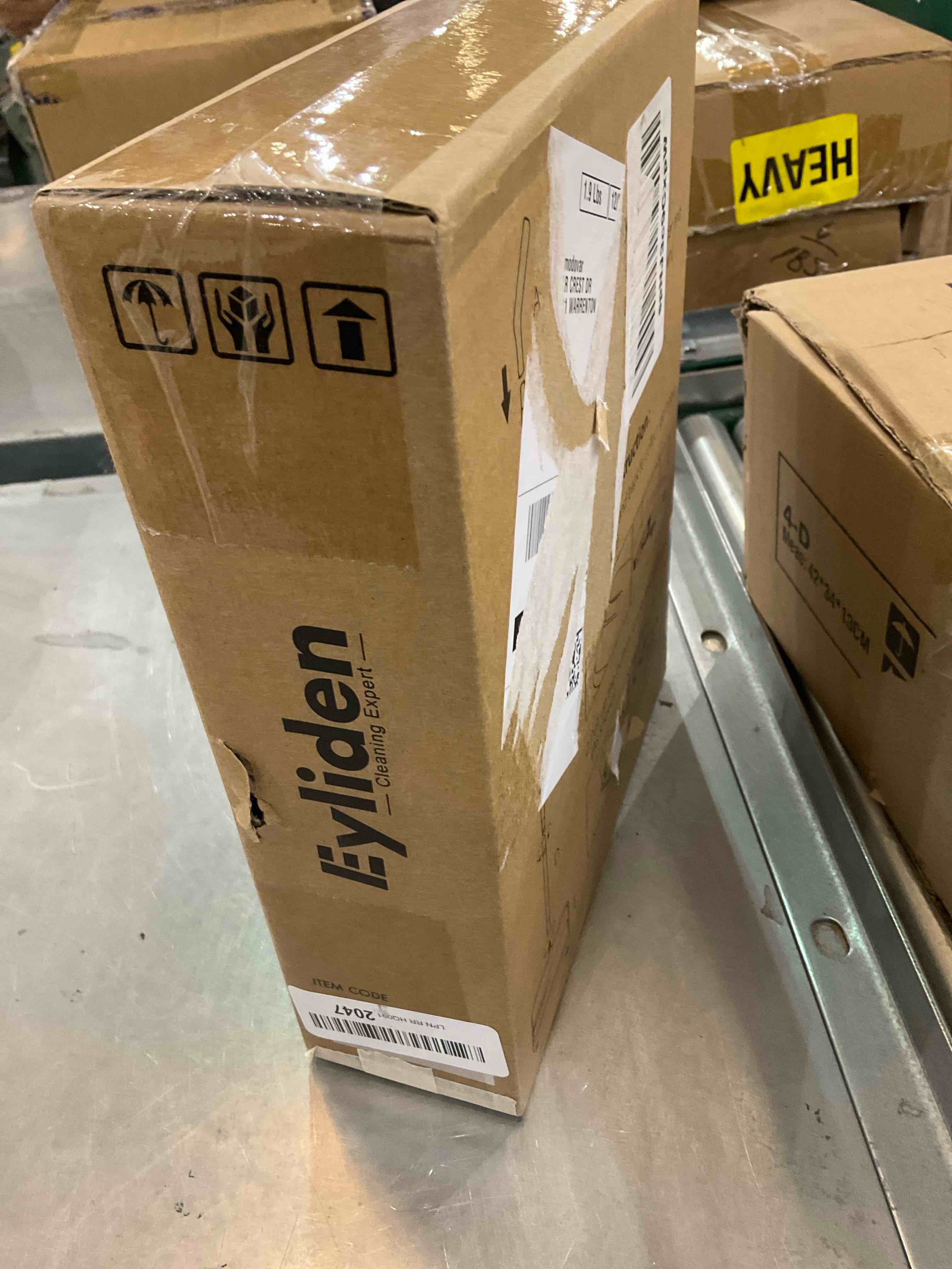 https://s3.amazonaws.com/lotting-images-prod/bidfta/EXS00961852_1703097408640.jpeg