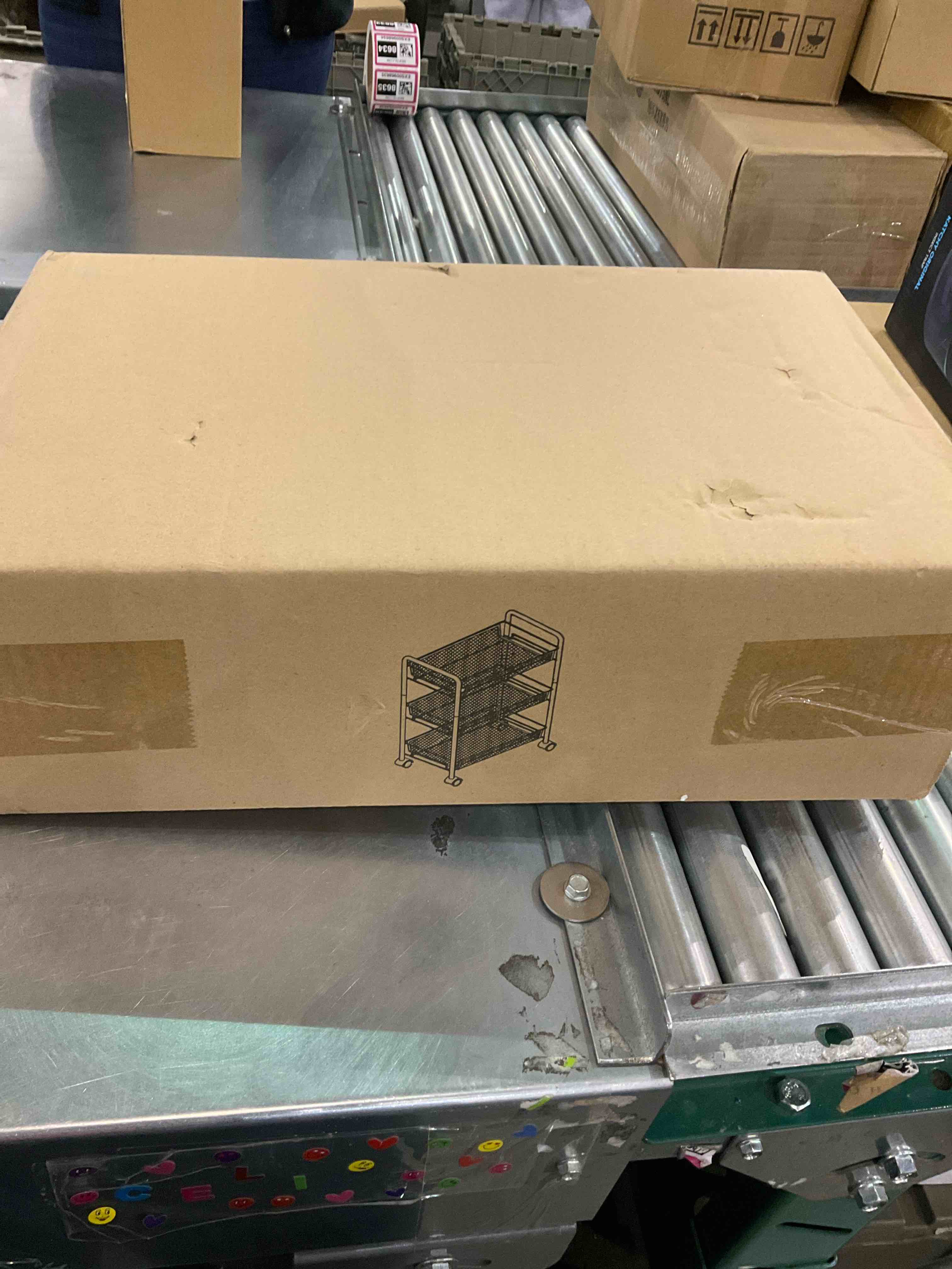 https://s3.amazonaws.com/lotting-images-prod/bidfta/EXS00961905_1703162210280.jpeg
