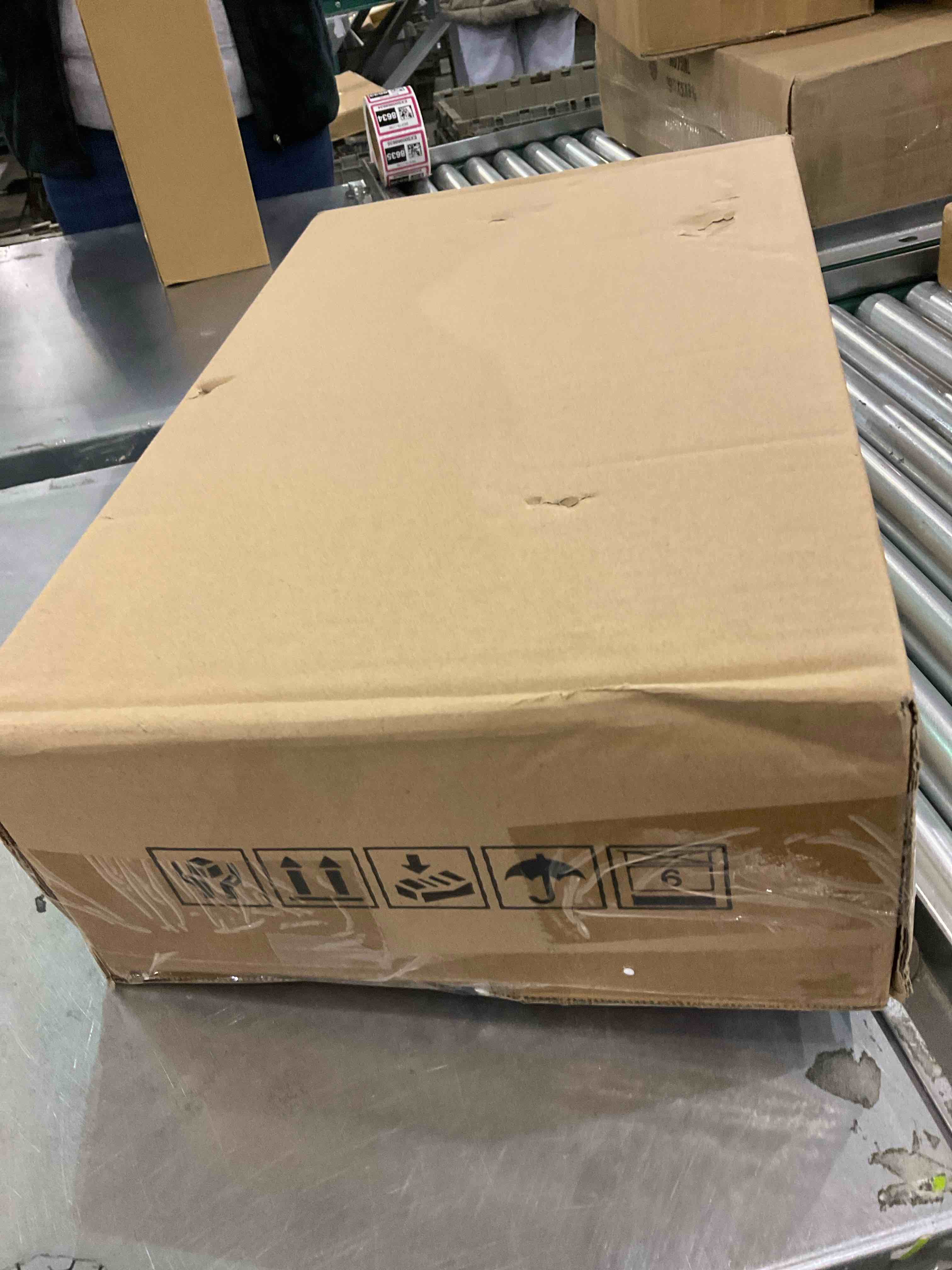 https://s3.amazonaws.com/lotting-images-prod/bidfta/EXS00961905_1703162215212.jpeg
