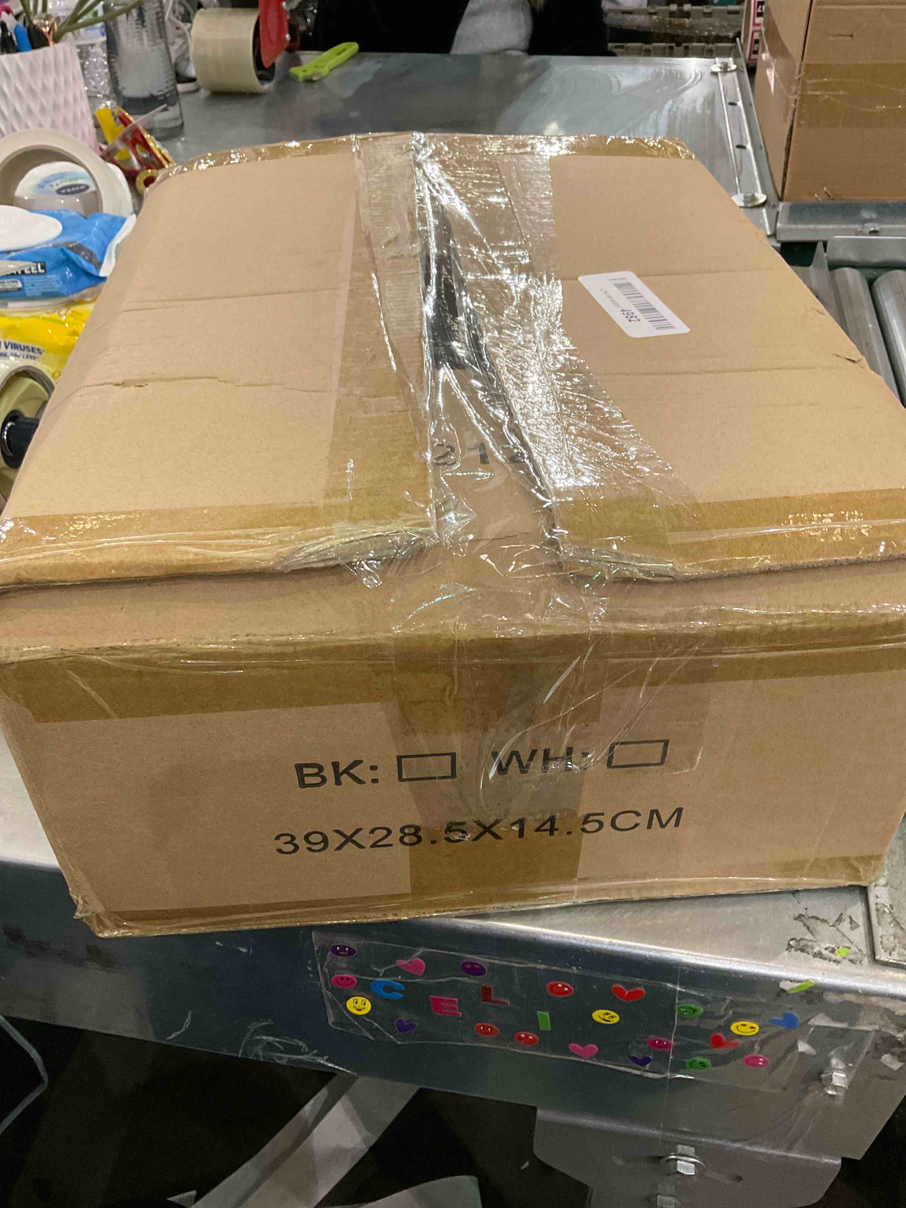https://s3.amazonaws.com/lotting-images-prod/bidfta/EXS00961990_1703175290688.jpeg