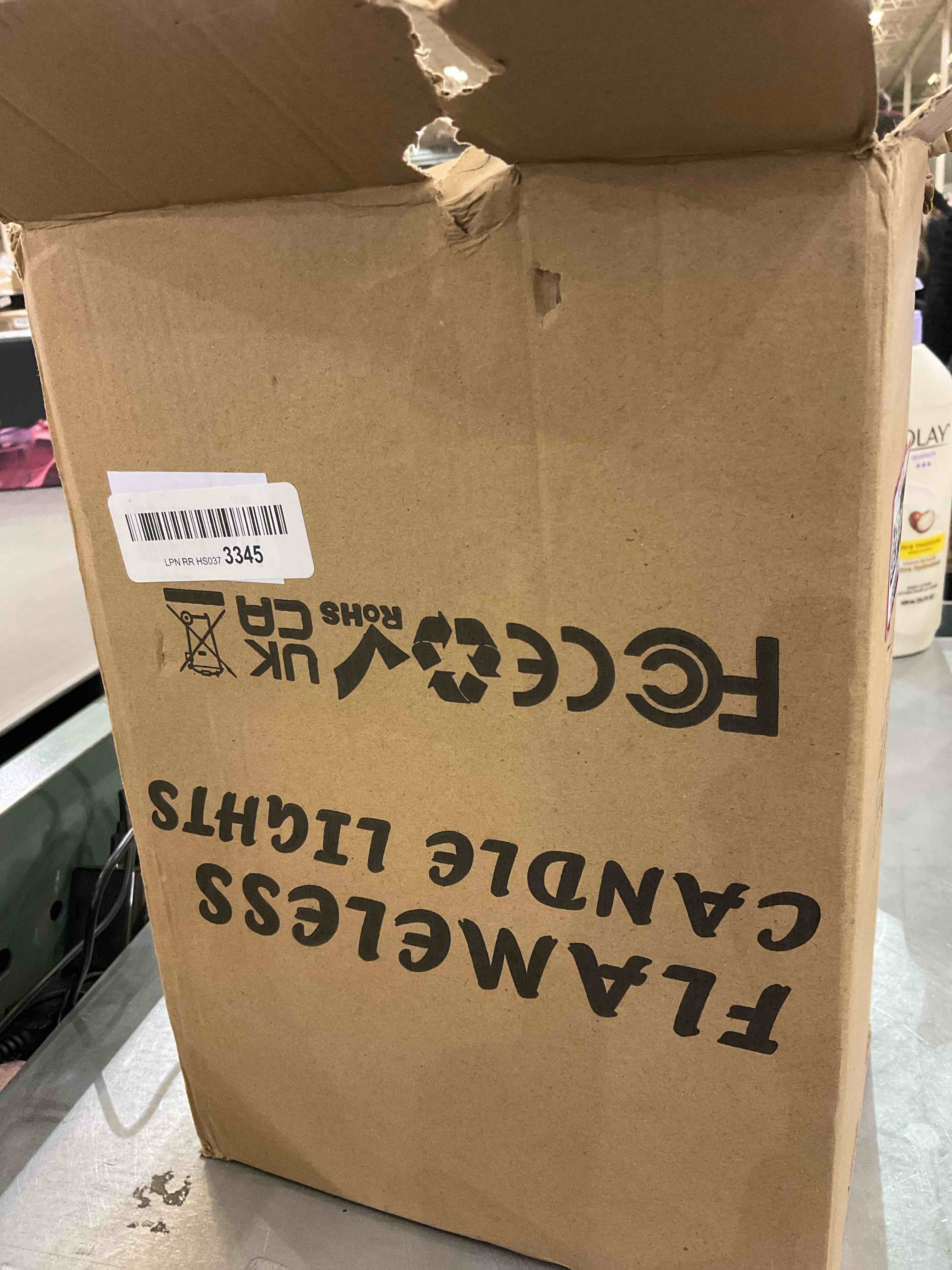 https://s3.amazonaws.com/lotting-images-prod/bidfta/EXS00962011_1702665009305.jpeg