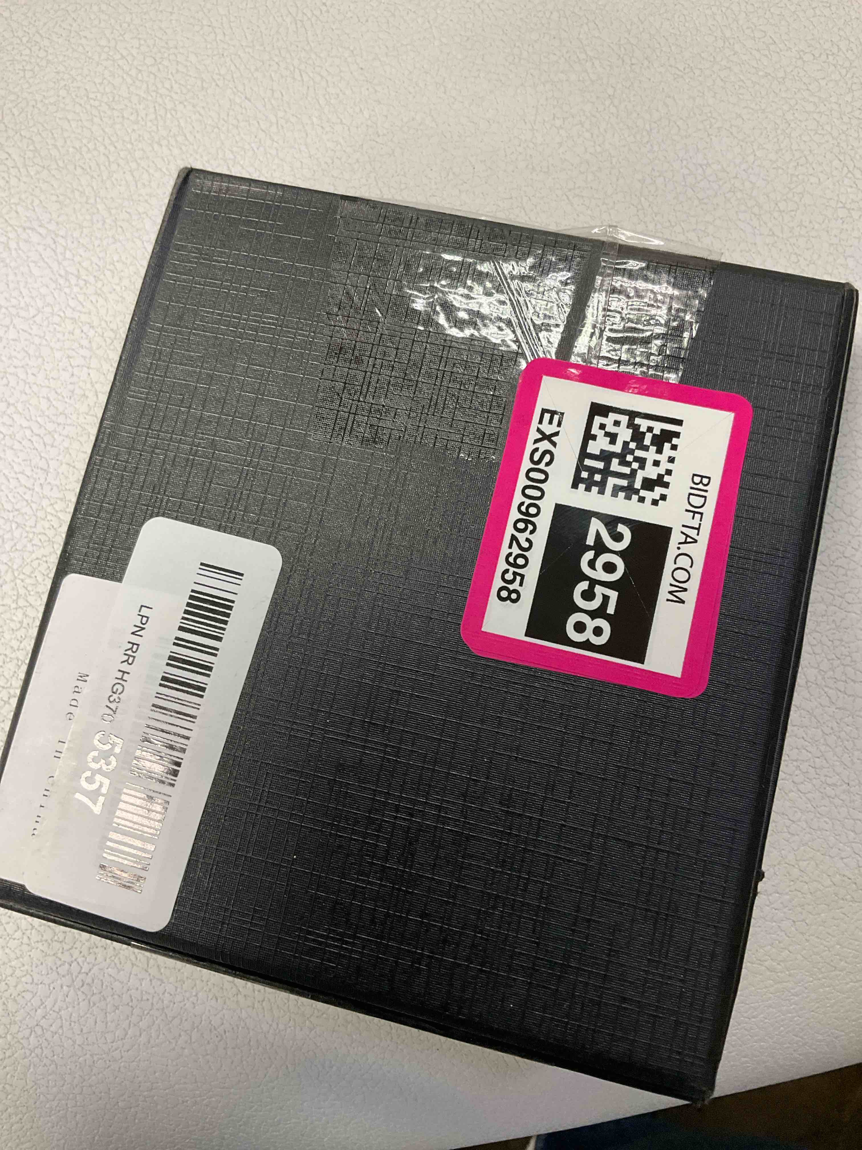 https://s3.amazonaws.com/lotting-images-prod/bidfta/EXS00962958_1703697756700.jpeg