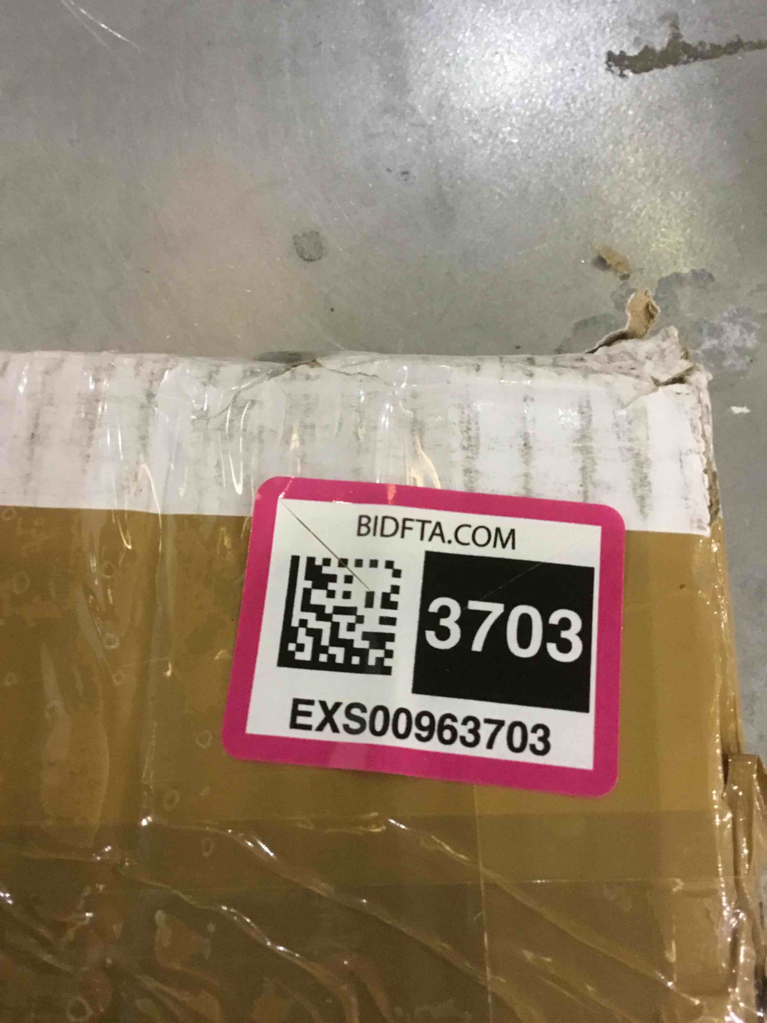 https://s3.amazonaws.com/lotting-images-prod/bidfta/EXS00963703_1702998303336.jpeg