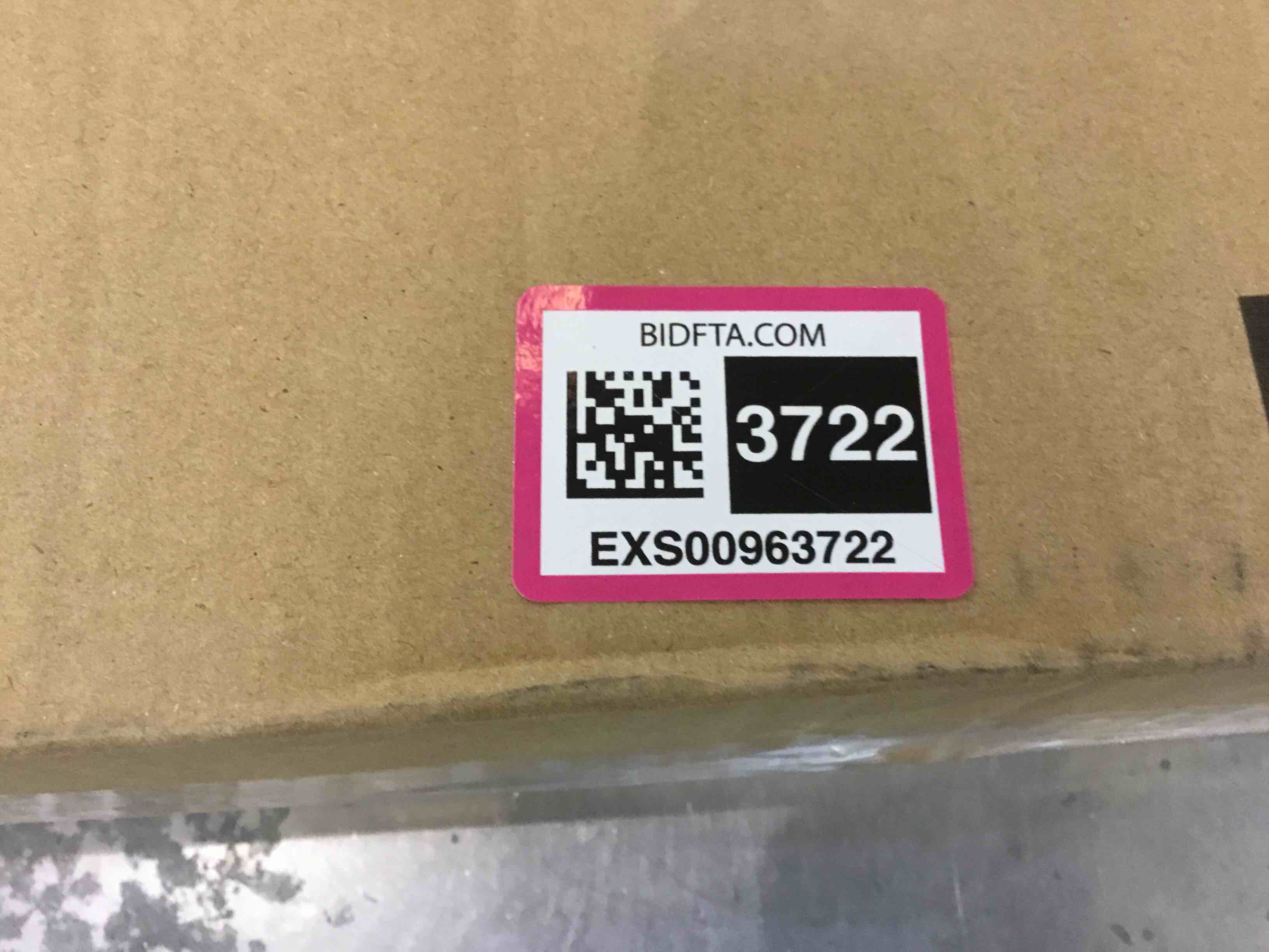 https://s3.amazonaws.com/lotting-images-prod/bidfta/EXS00963722_1703001271820.jpeg