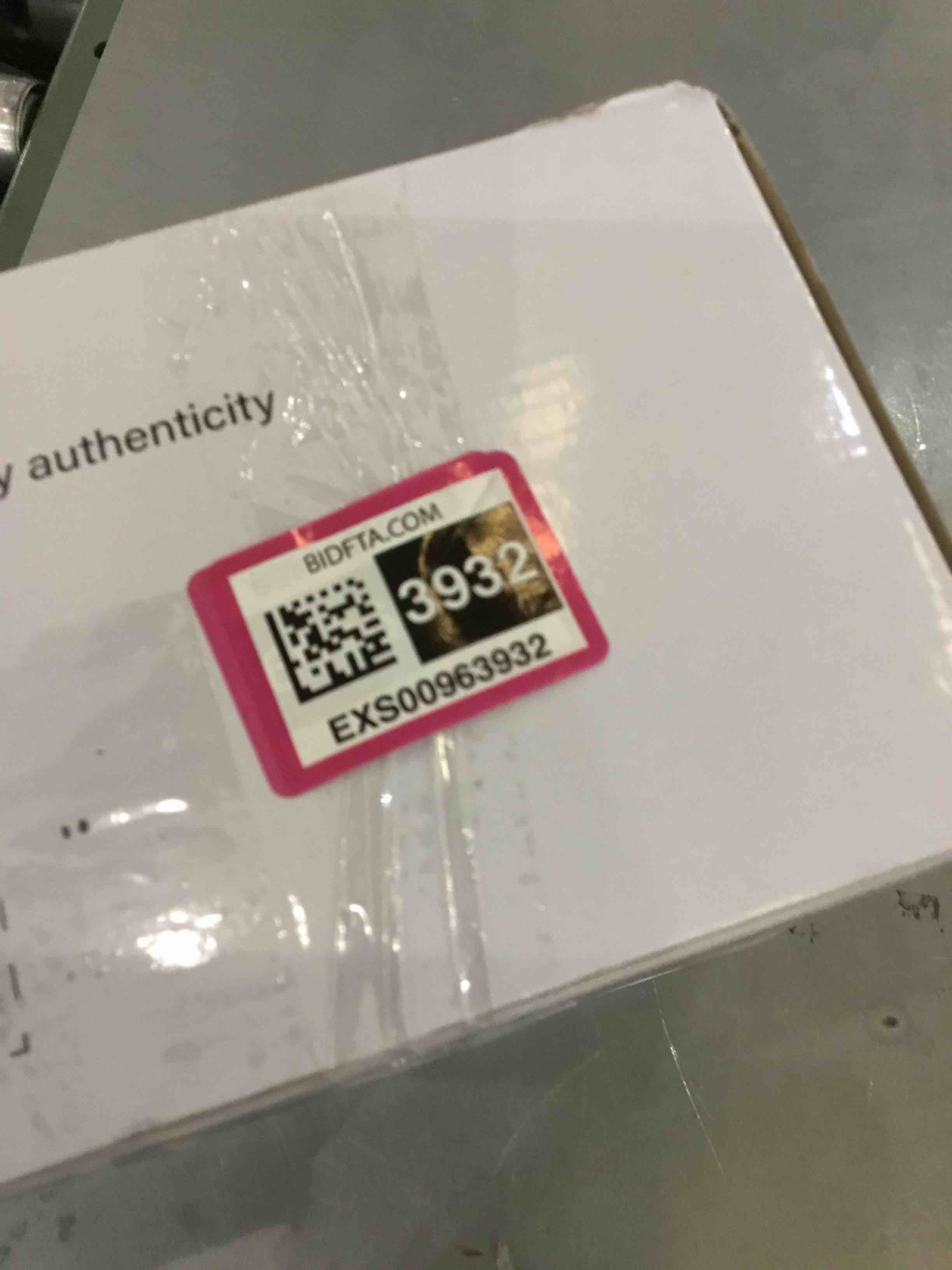 https://s3.amazonaws.com/lotting-images-prod/bidfta/EXS00963932_1703095531291.jpeg